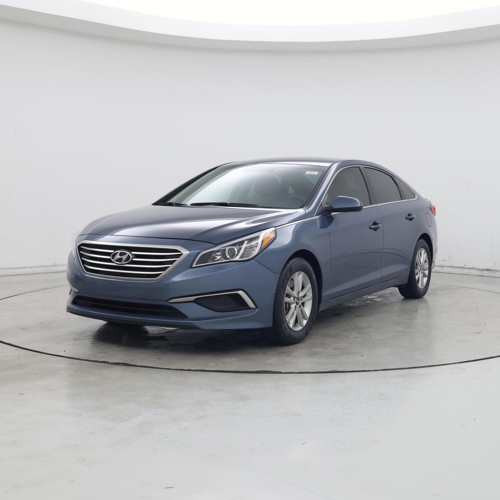 Thumbnail: 2017 Hyundai Sonata - 4