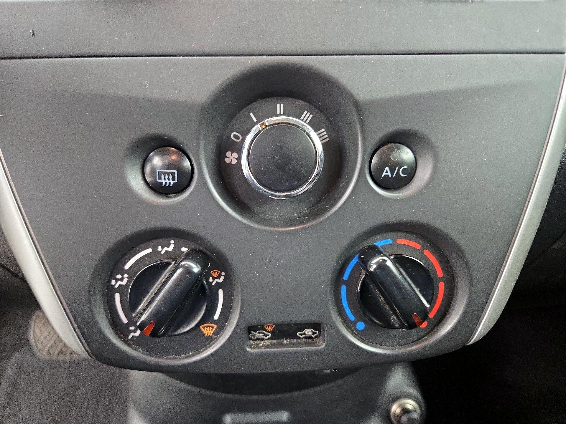 Thumbnail: 2018 Nissan Versa - 15