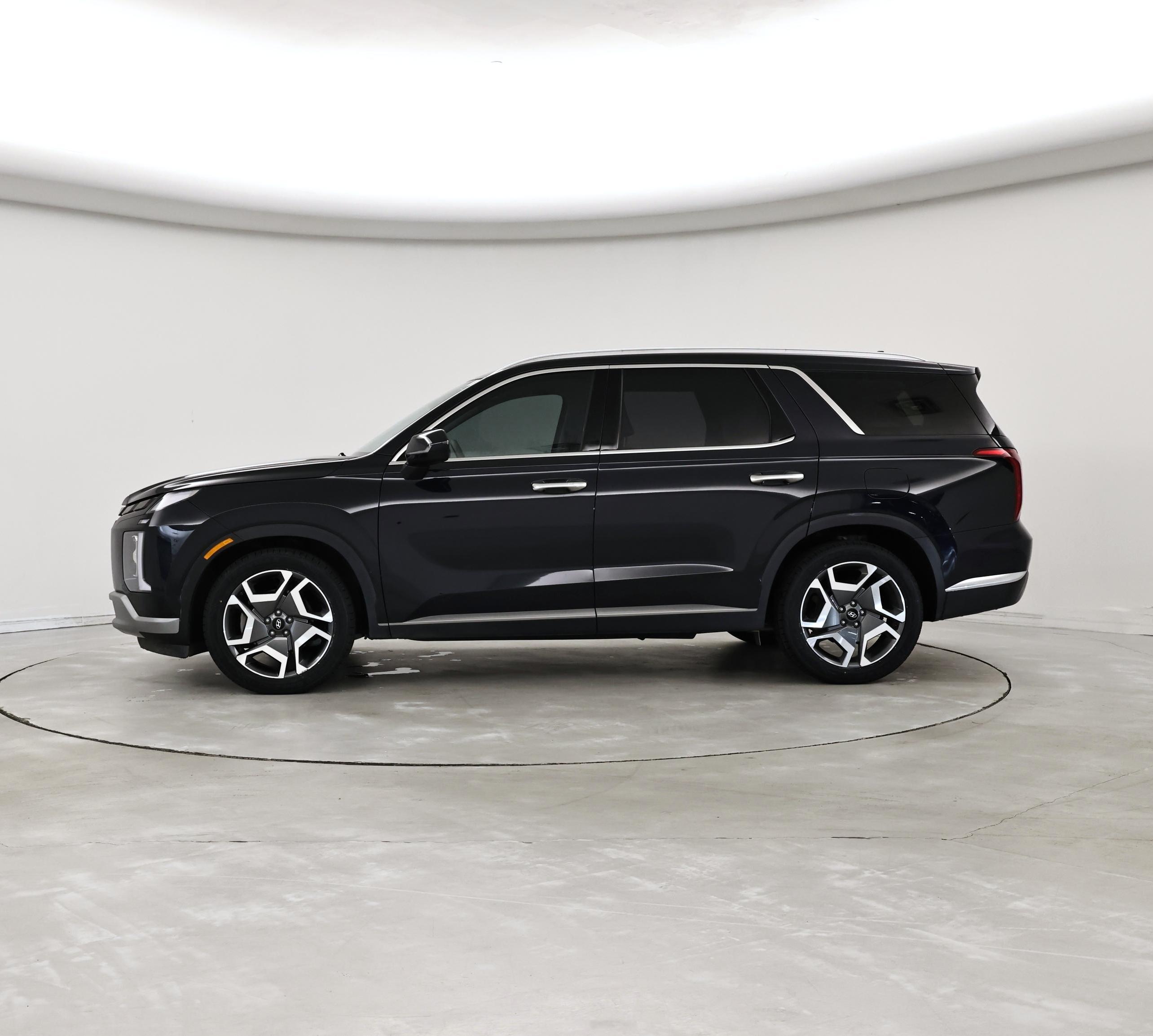 Thumbnail: 2023 Hyundai Palisade - 3