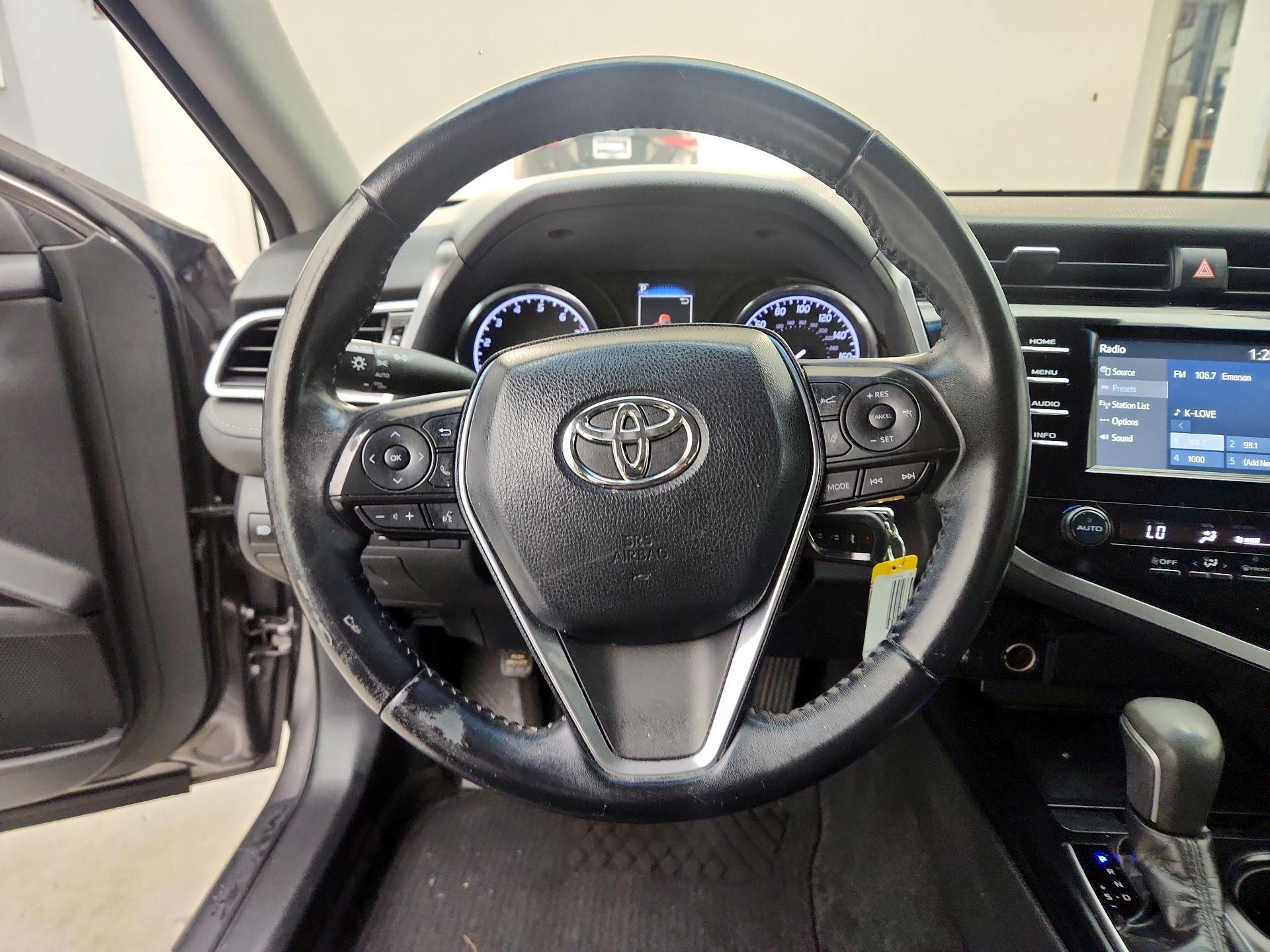 Thumbnail: 2018 Toyota Camry - 10