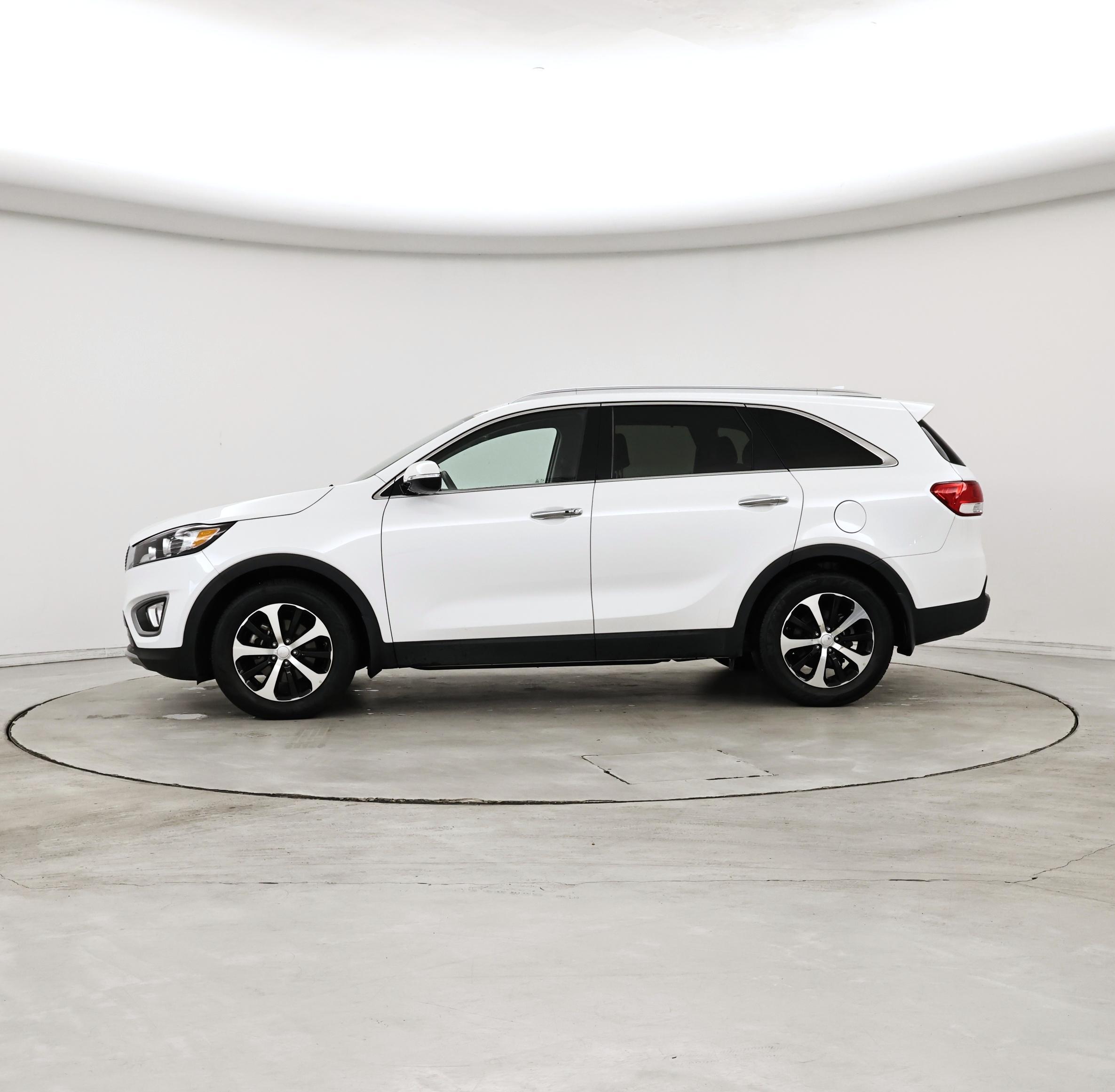 Thumbnail: 2017 Kia Sorento - 3