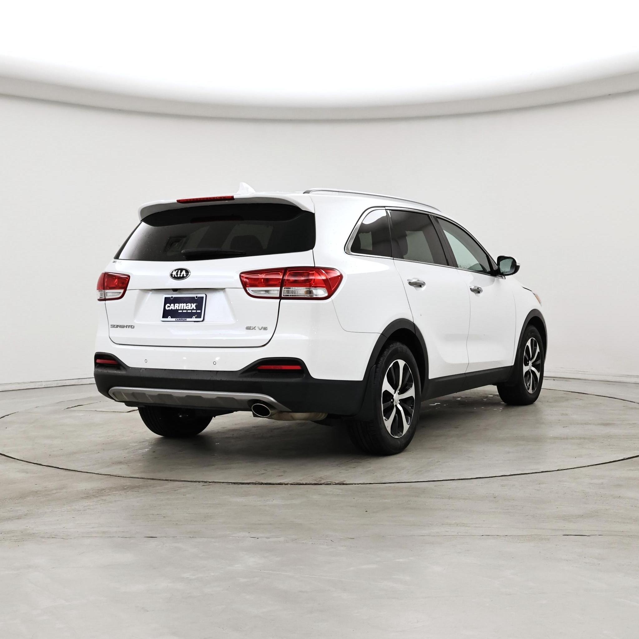 Thumbnail: 2017 Kia Sorento - 8