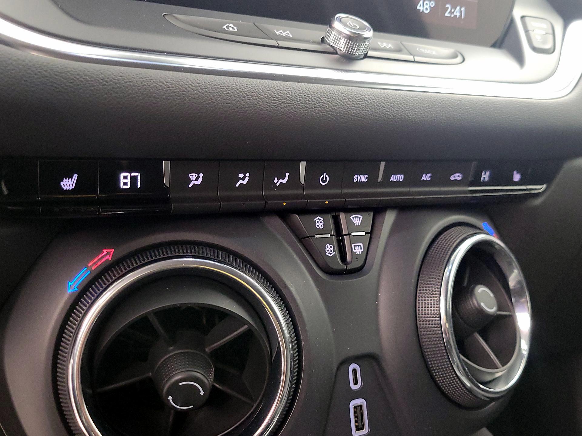 Thumbnail: 2023 Chevrolet Blazer - 16