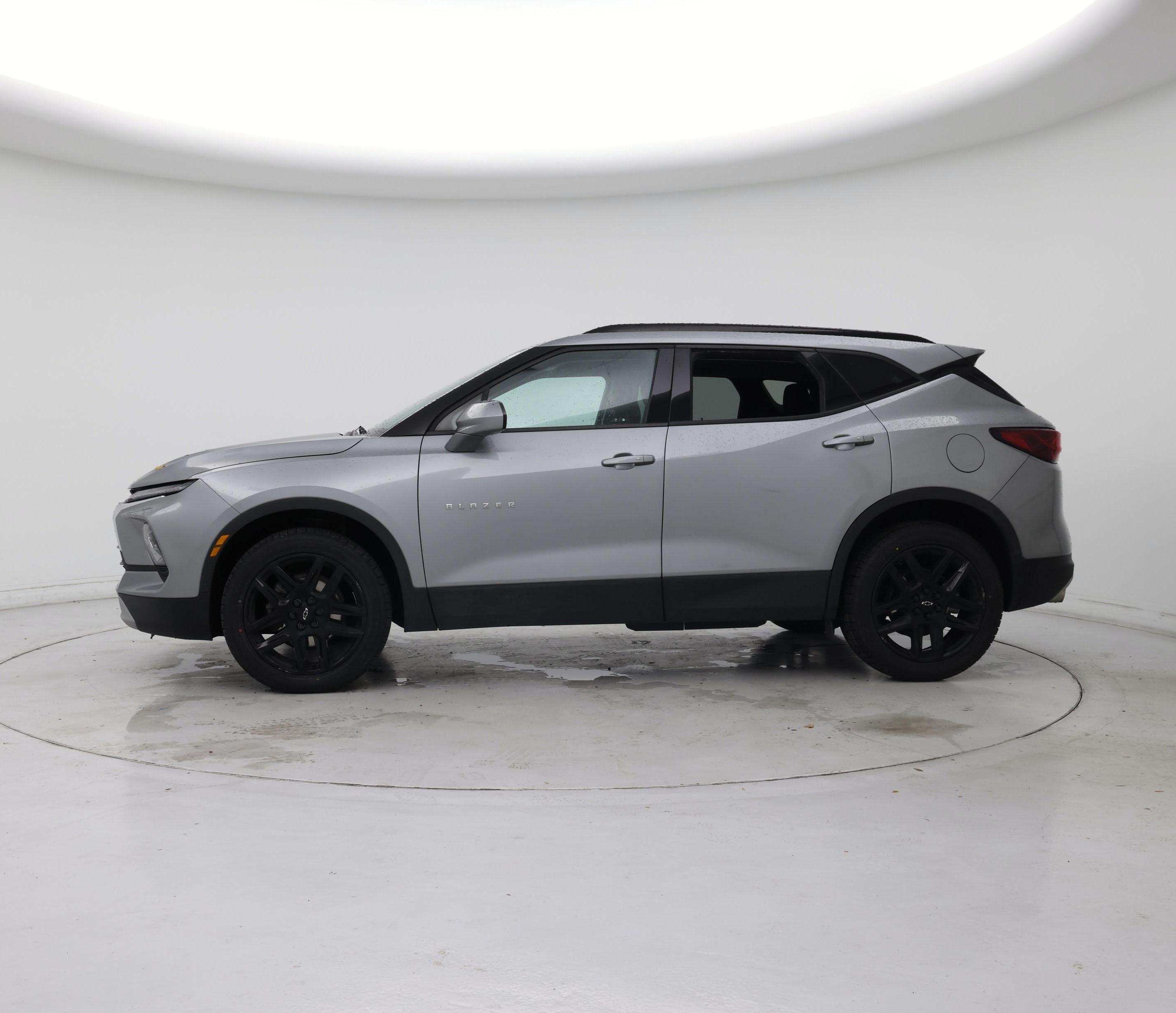 Thumbnail: 2023 Chevrolet Blazer - 3