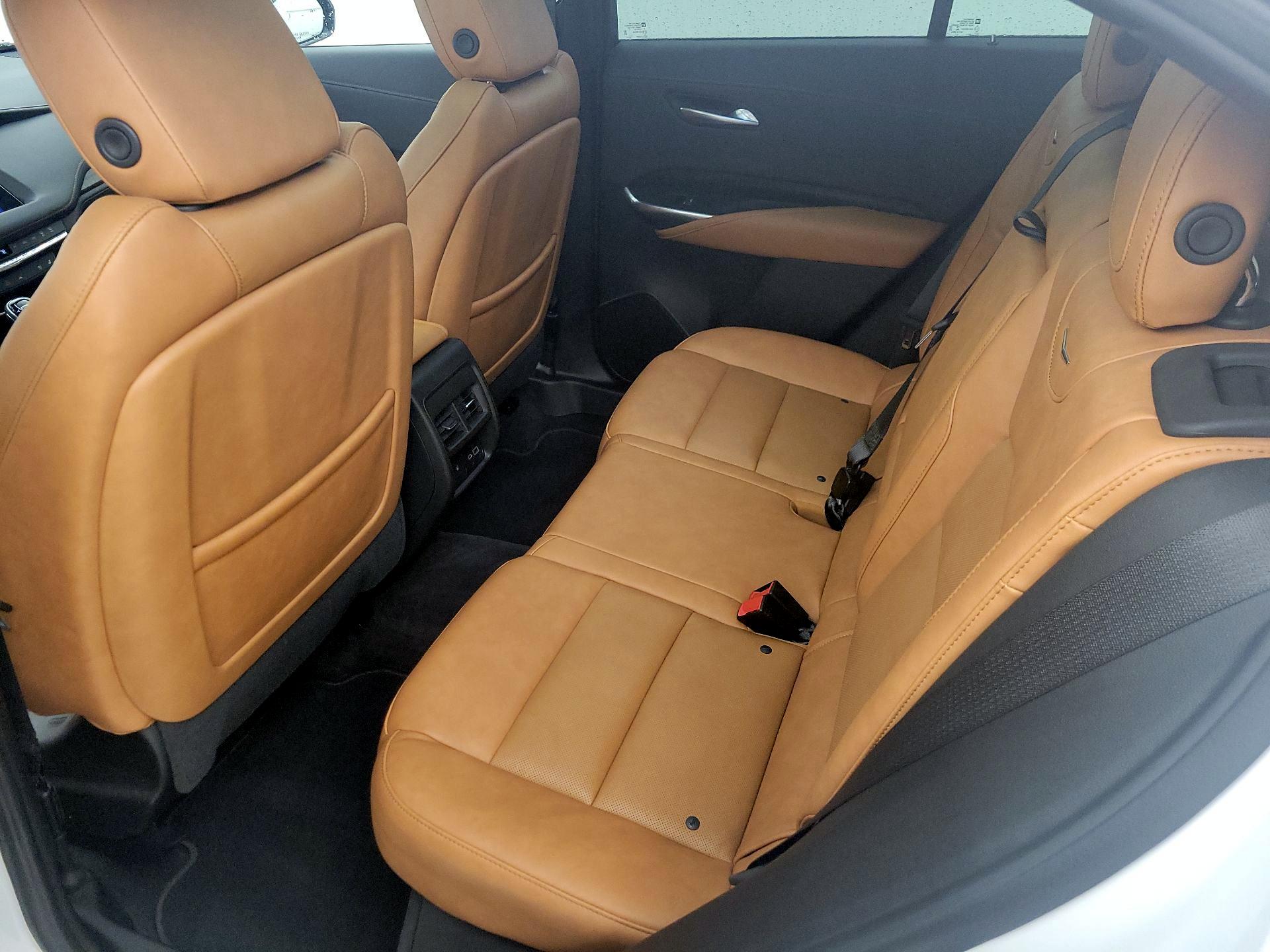 Thumbnail: 2023 Cadillac XT4 - 20