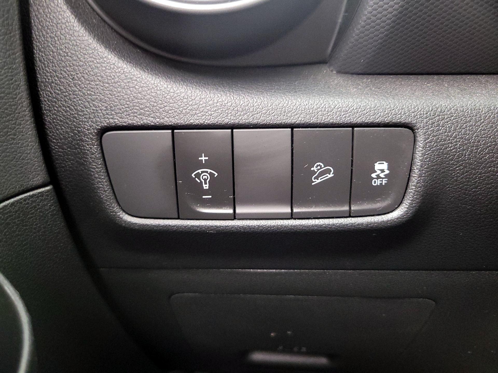 Thumbnail: 2022 Hyundai Kona - 13