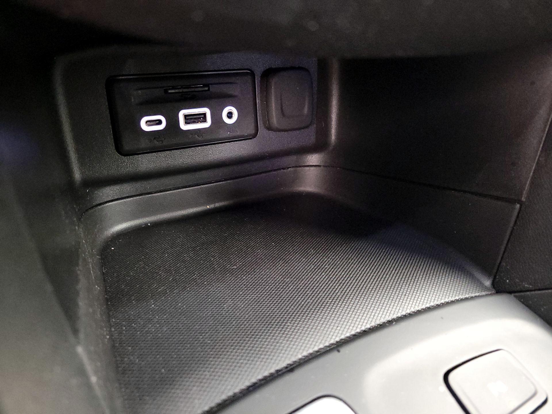 Thumbnail: 2022 Chevrolet Equinox - 18