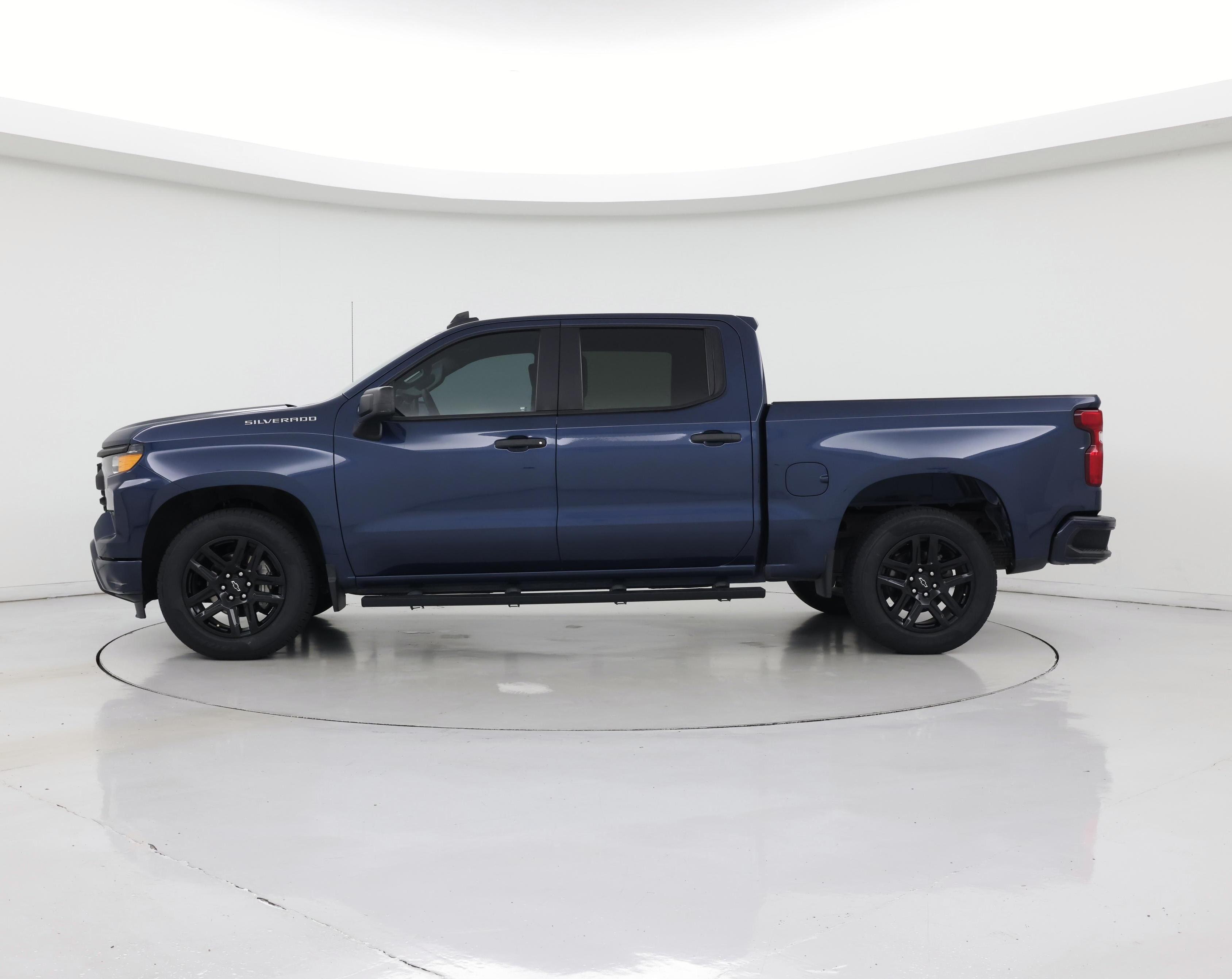 Thumbnail: 2022 Chevrolet Silverado 1500 - 3