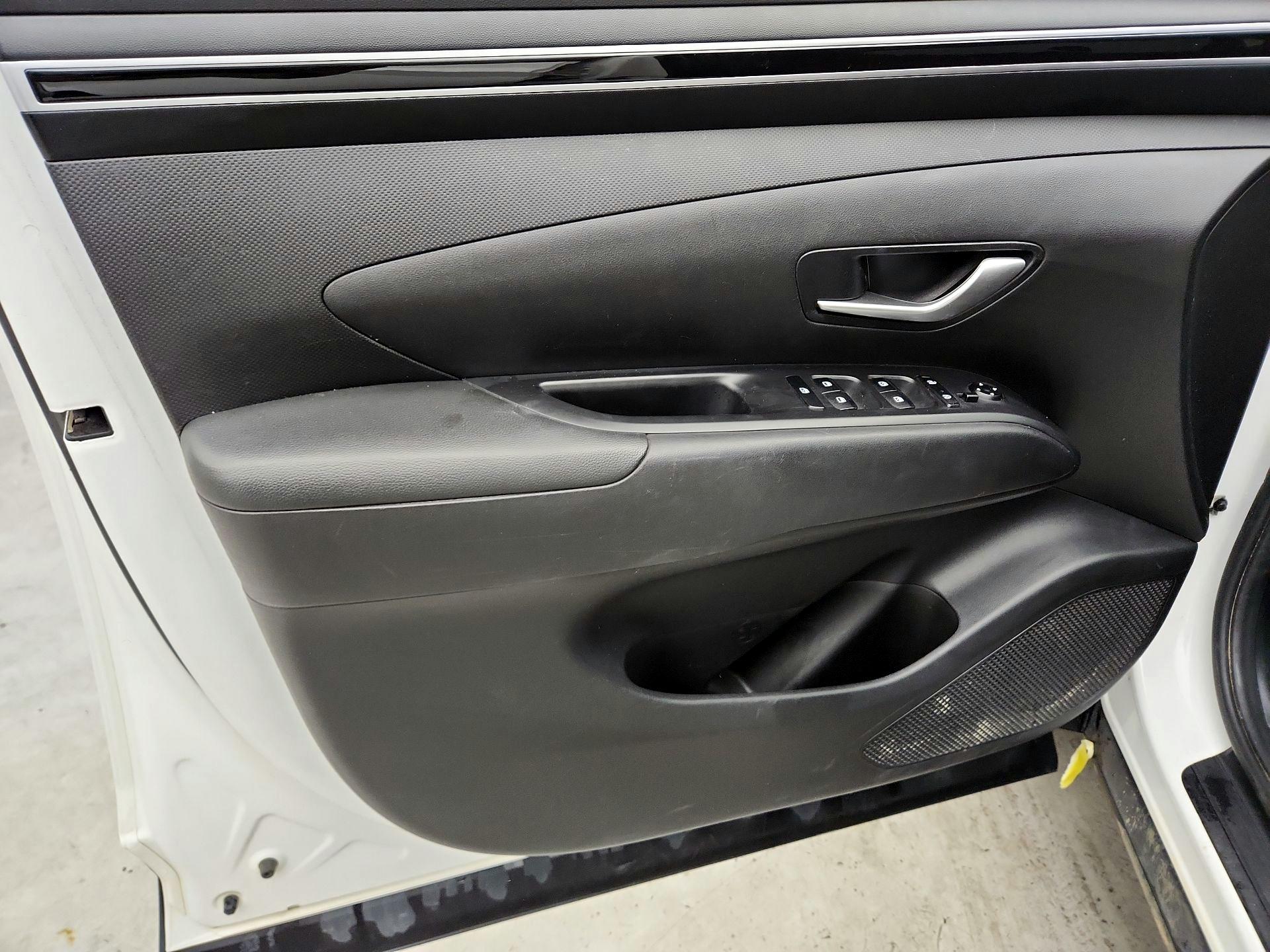 Thumbnail: 2023 Hyundai Tucson - 12