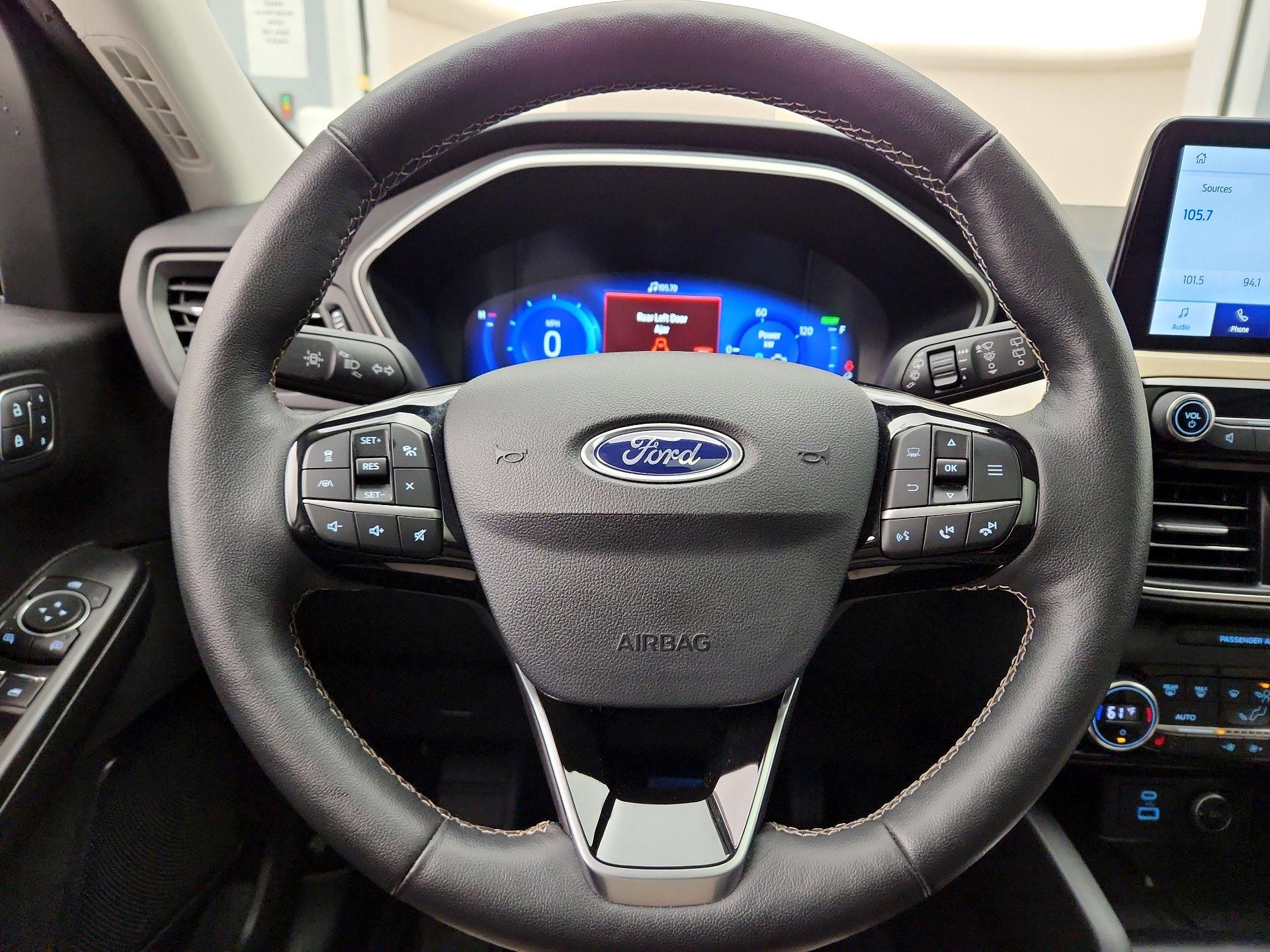 Thumbnail: 2021 Ford Escape - 10