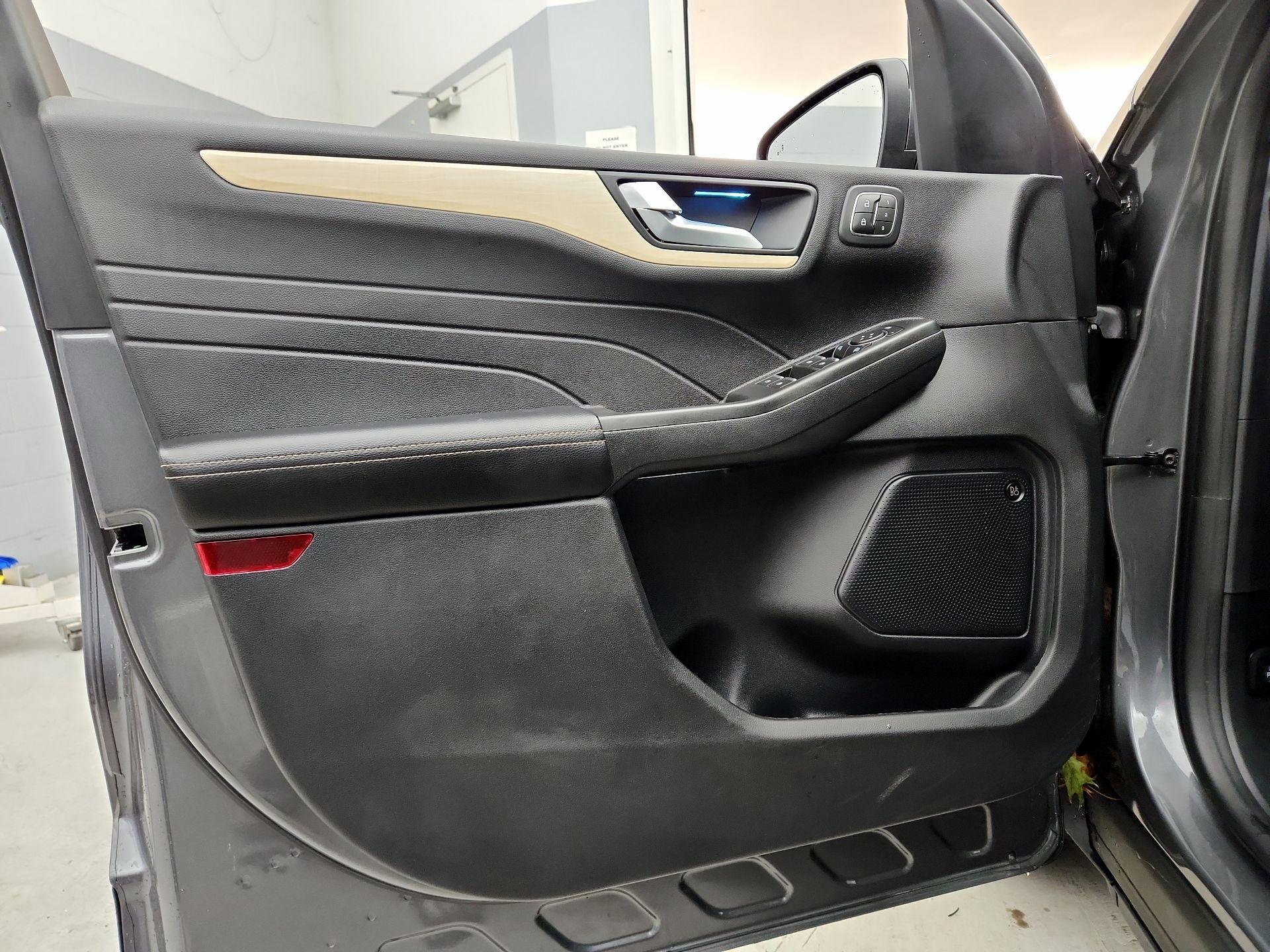 Thumbnail: 2021 Ford Escape - 12