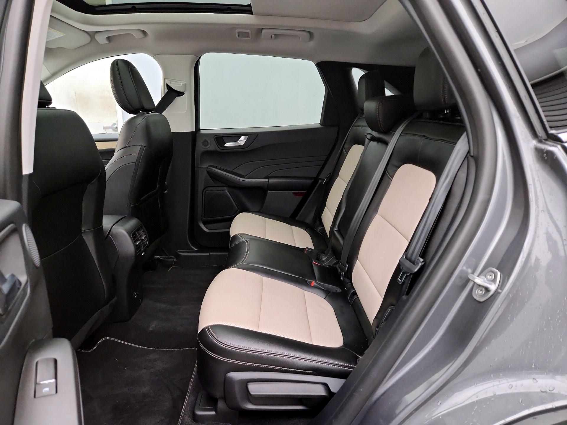 Thumbnail: 2021 Ford Escape - 20