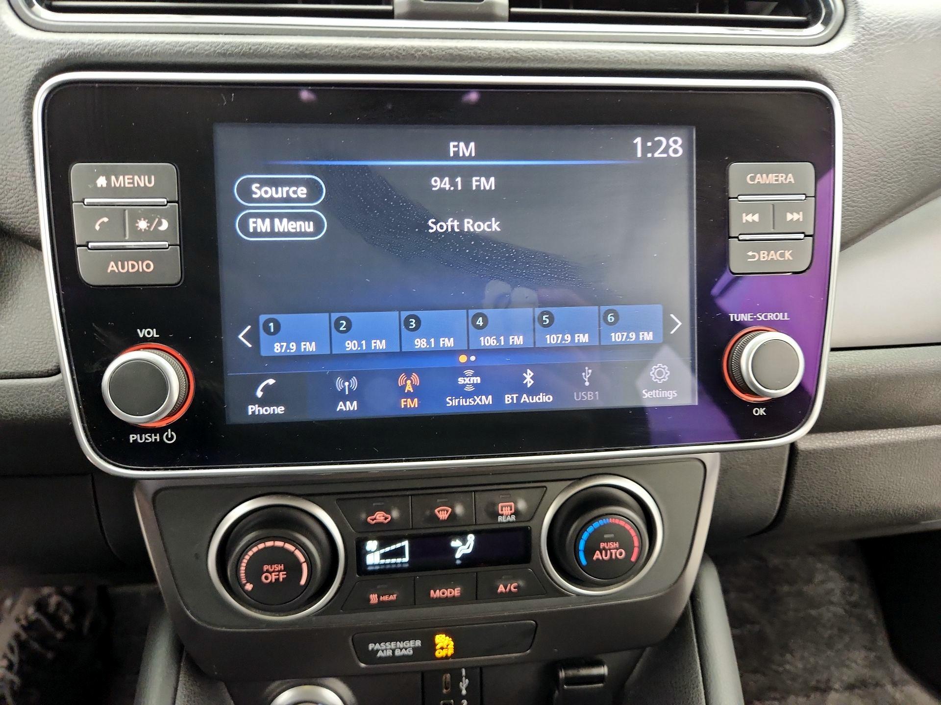 Thumbnail: 2021 Nissan Leaf - 15