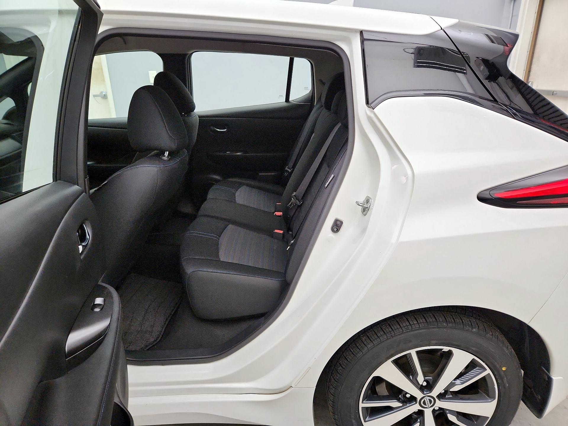 Thumbnail: 2021 Nissan Leaf - 19