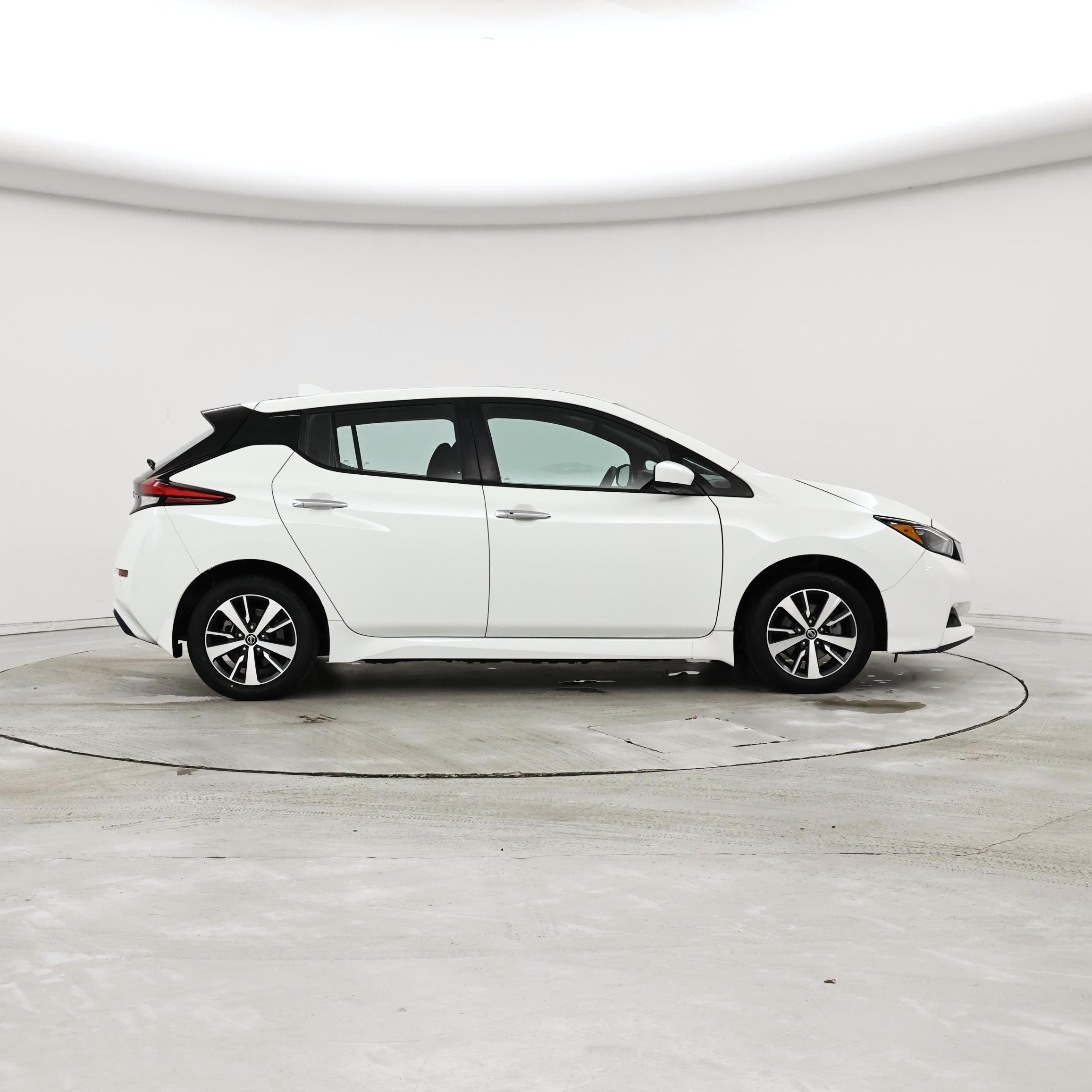 Thumbnail: 2021 Nissan Leaf - 7