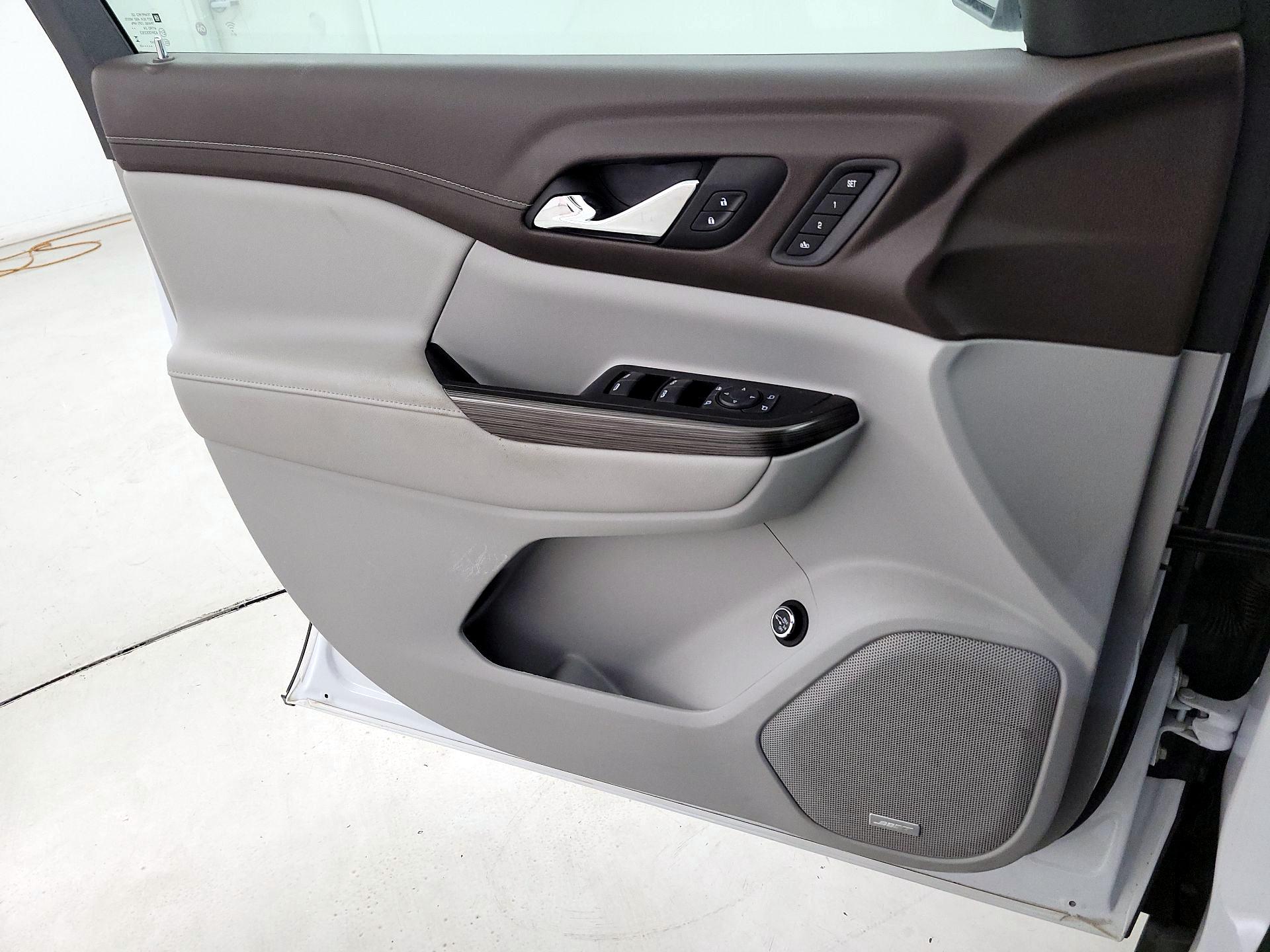 Thumbnail: 2023 GMC Acadia - 12