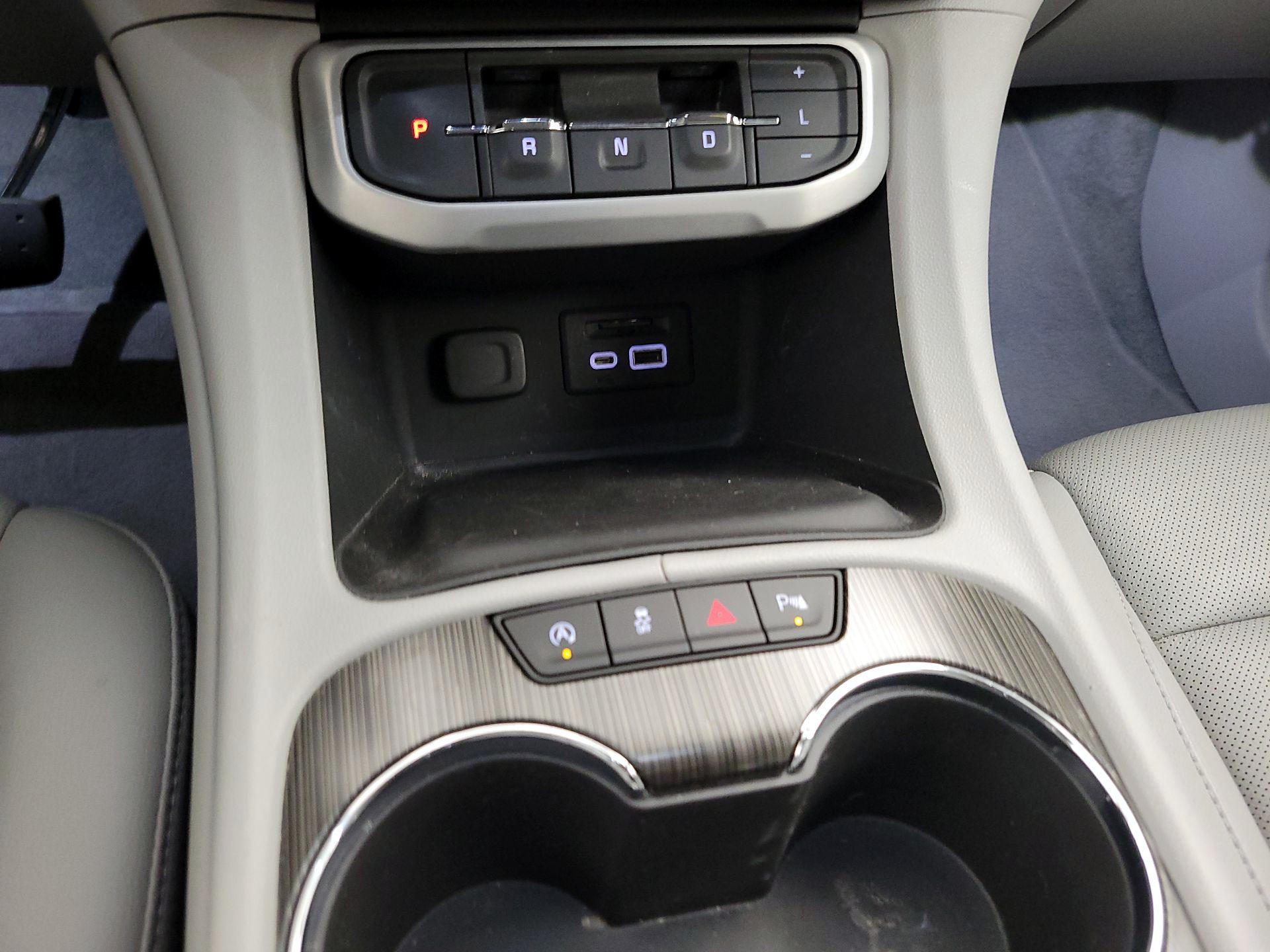 Thumbnail: 2023 GMC Acadia - 18