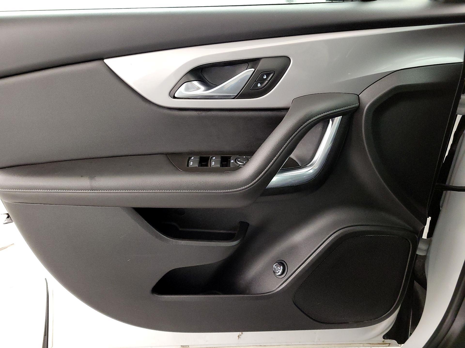 Thumbnail: 2022 Chevrolet Blazer - 12