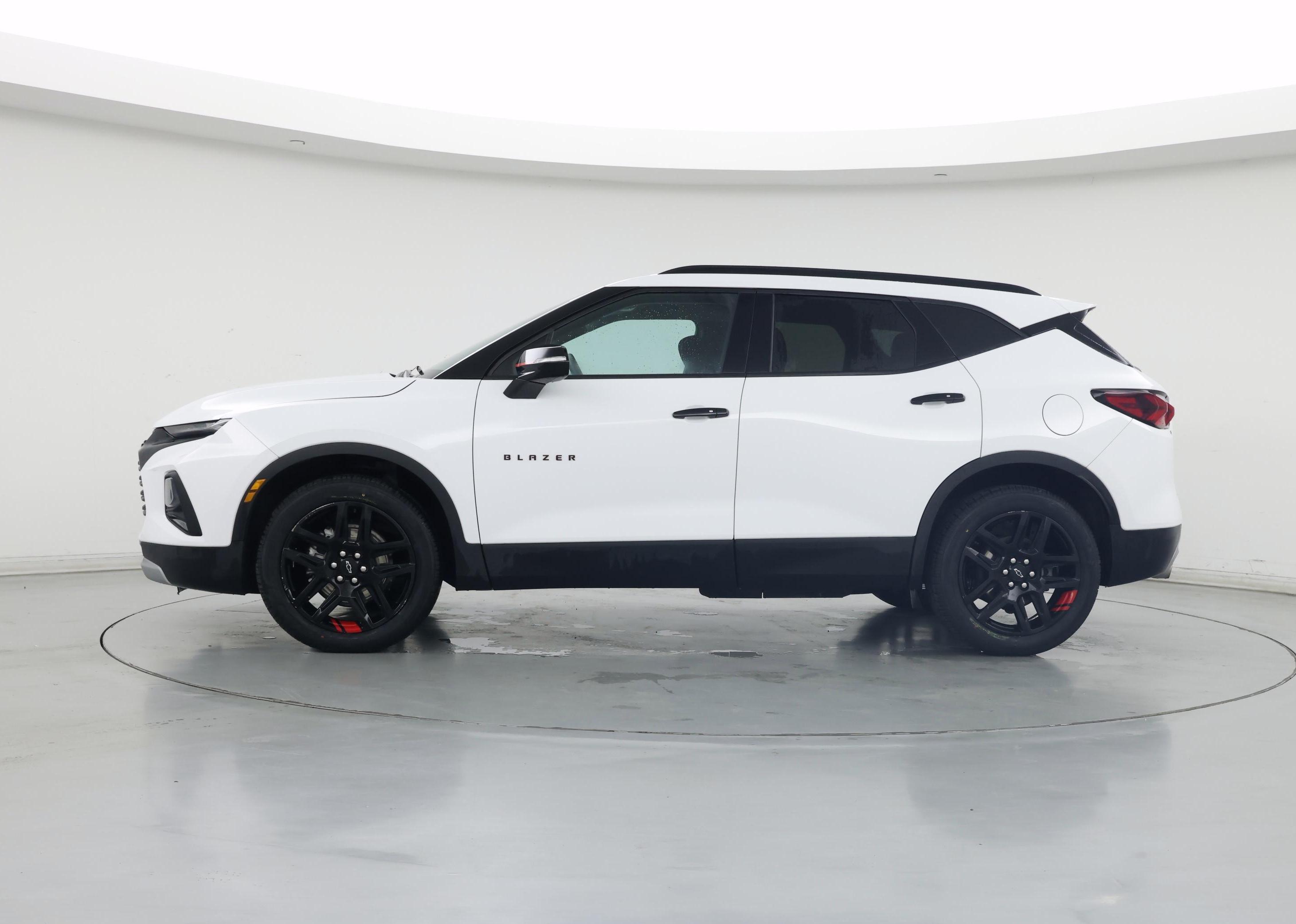 Thumbnail: 2022 Chevrolet Blazer - 3