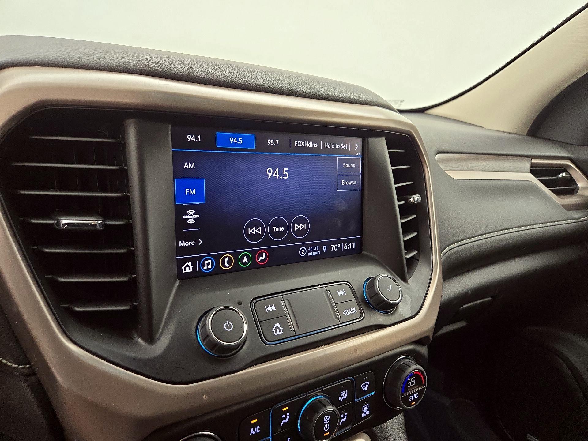 Thumbnail: 2023 GMC Acadia - 16