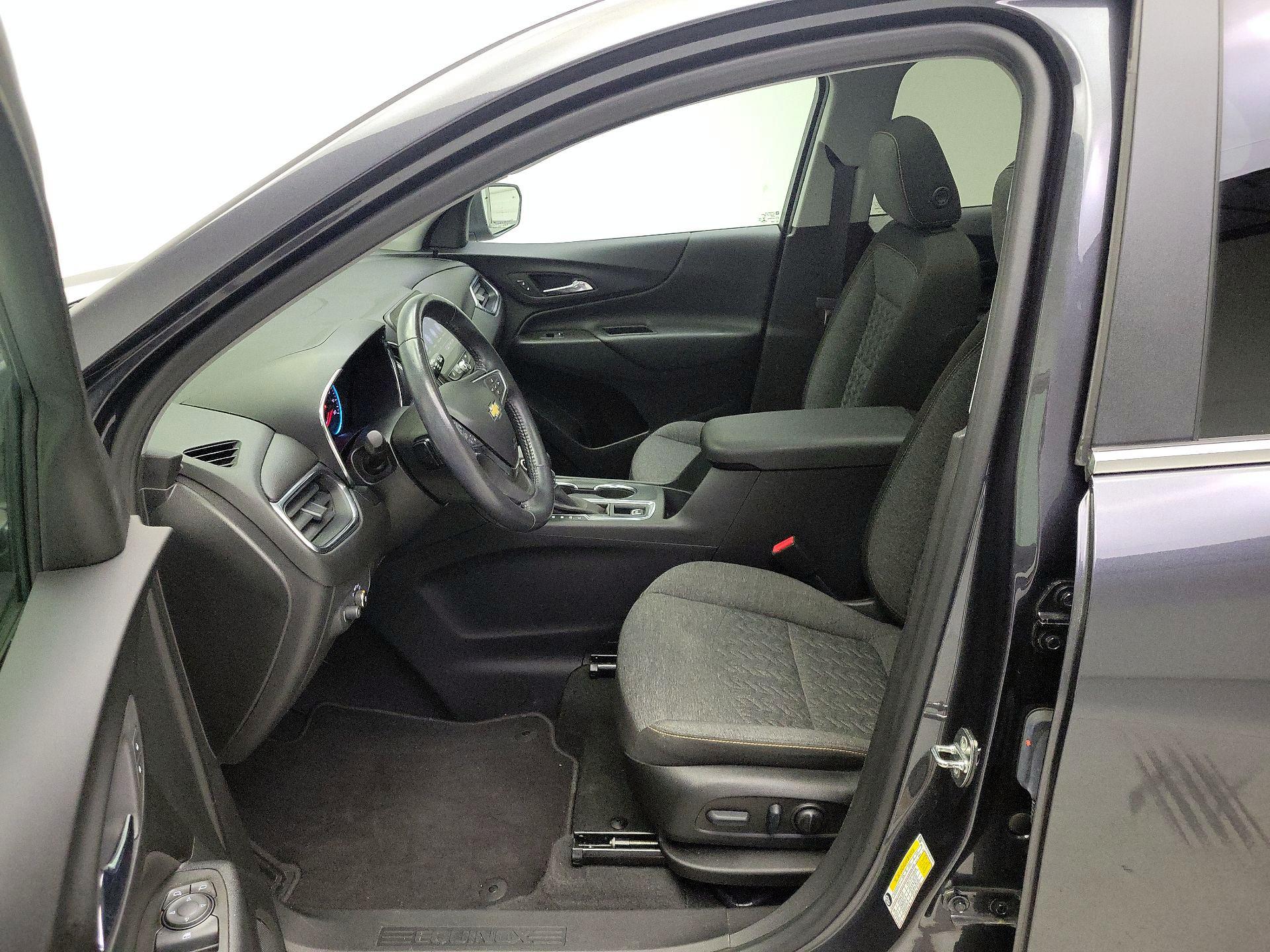 Thumbnail: 2022 Chevrolet Equinox - 11