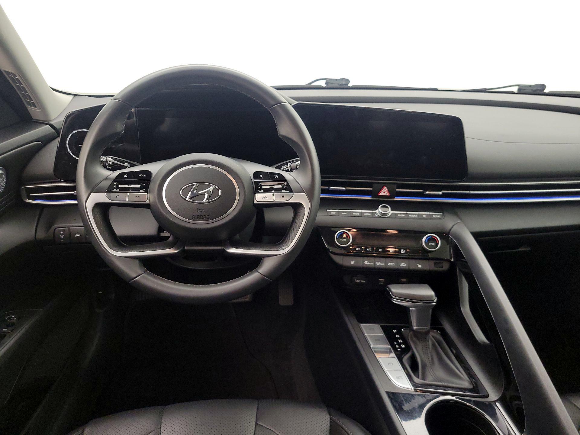 Thumbnail: 2023 Hyundai Elantra - 10