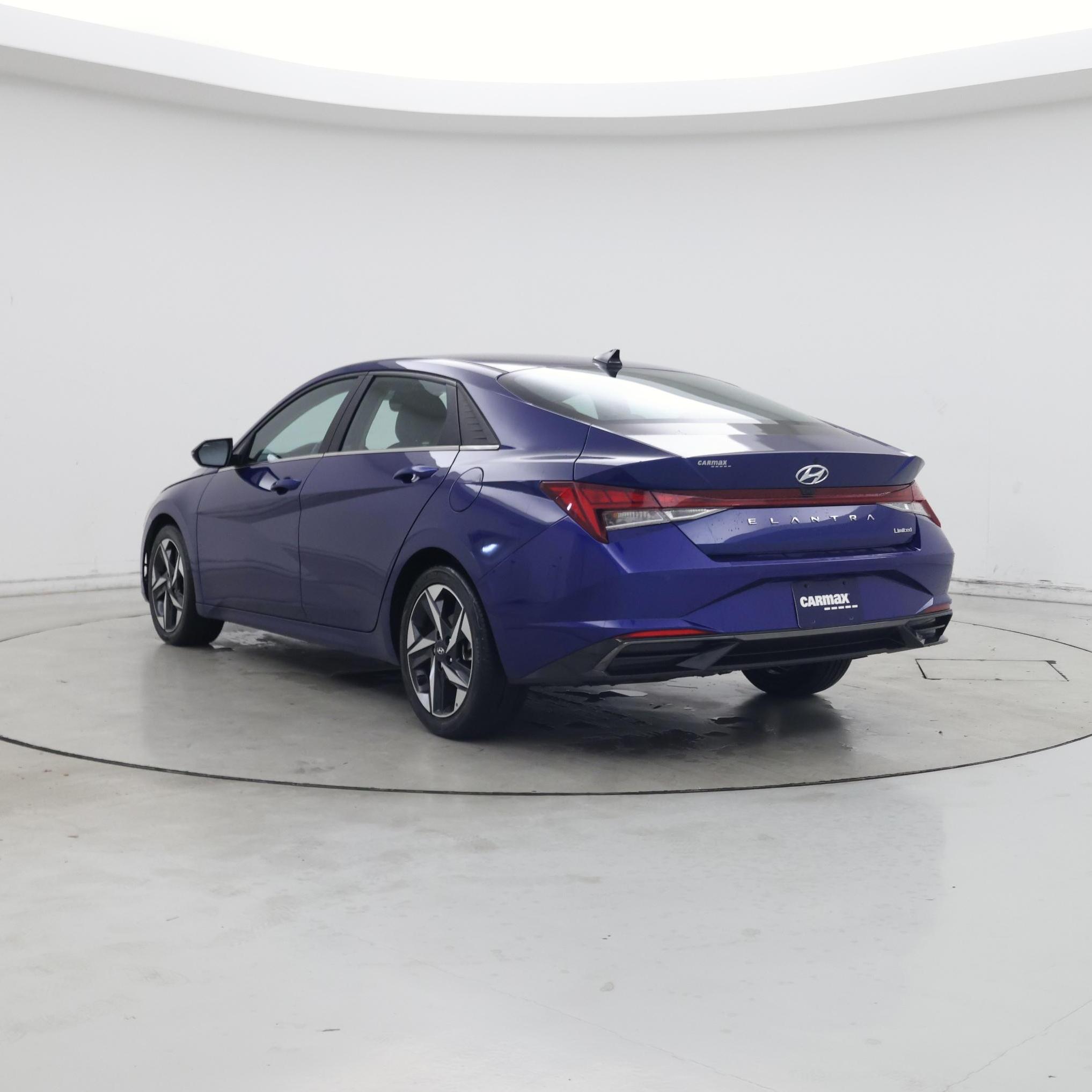Thumbnail: 2023 Hyundai Elantra - 2
