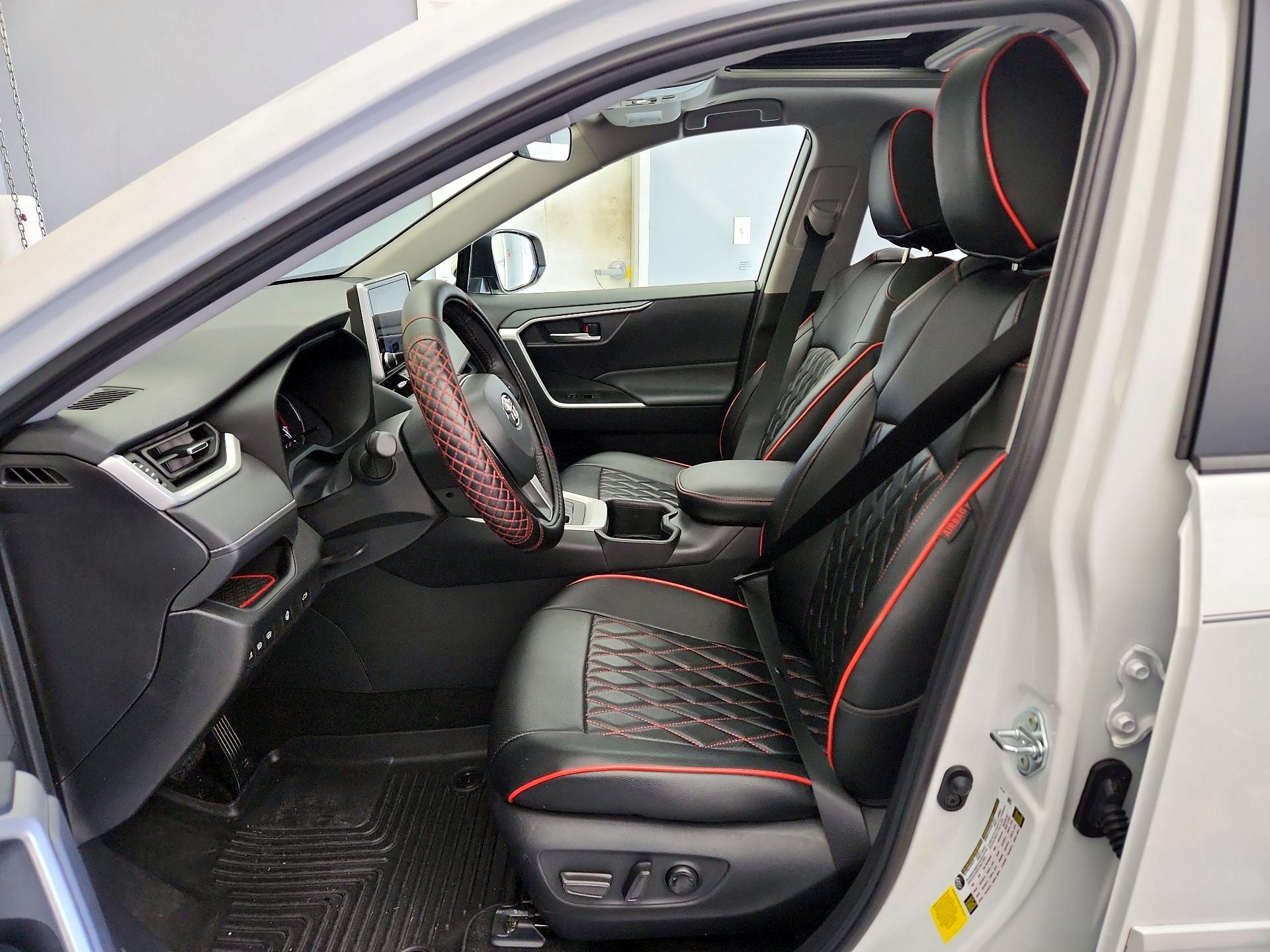 Thumbnail: 2024 Toyota RAV4 - 11