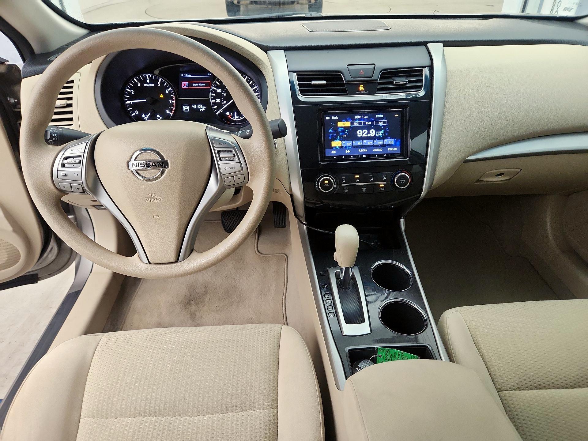 Thumbnail: 2014 Nissan Altima - 9