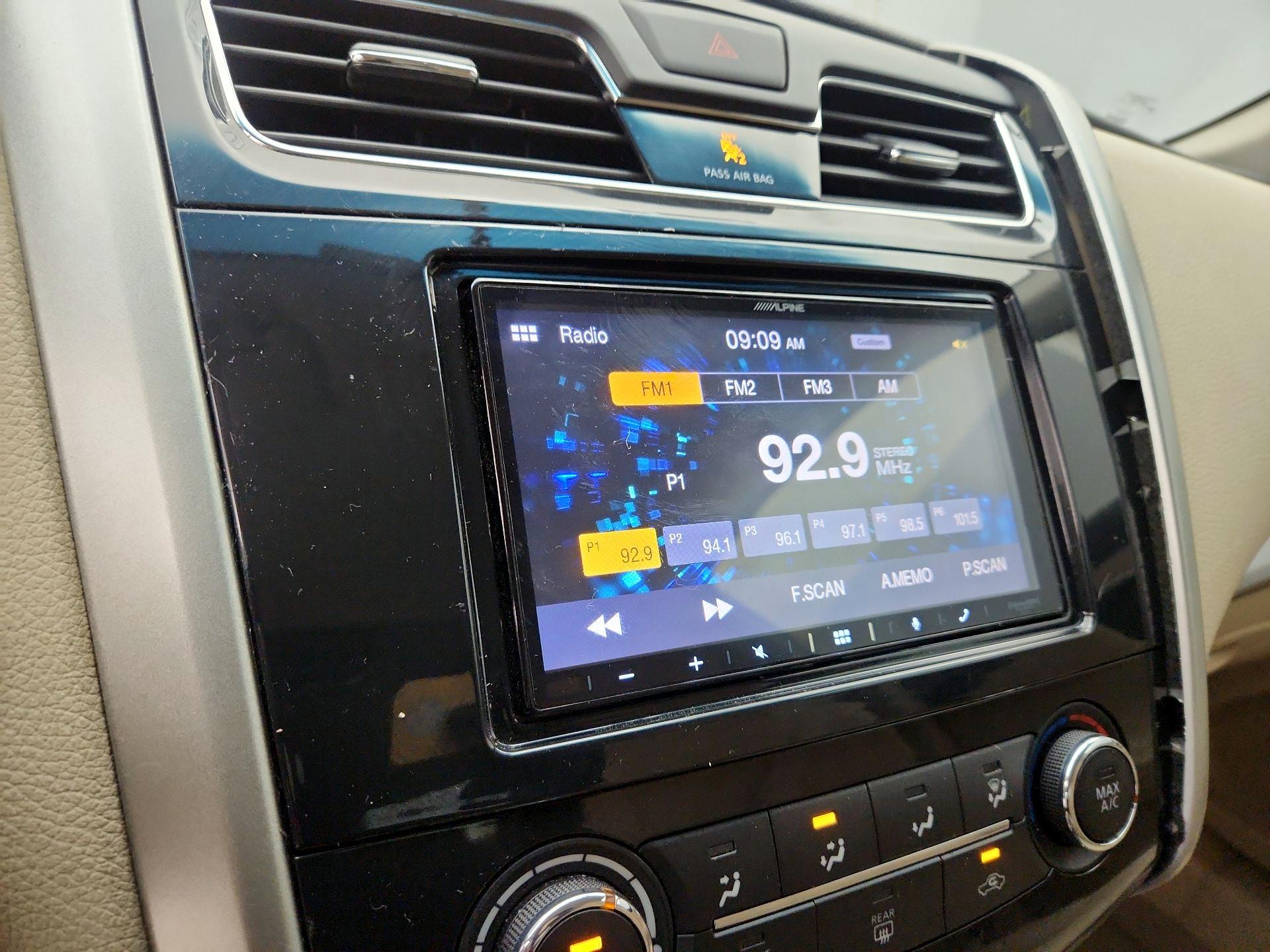 Thumbnail: 2014 Nissan Altima - 14