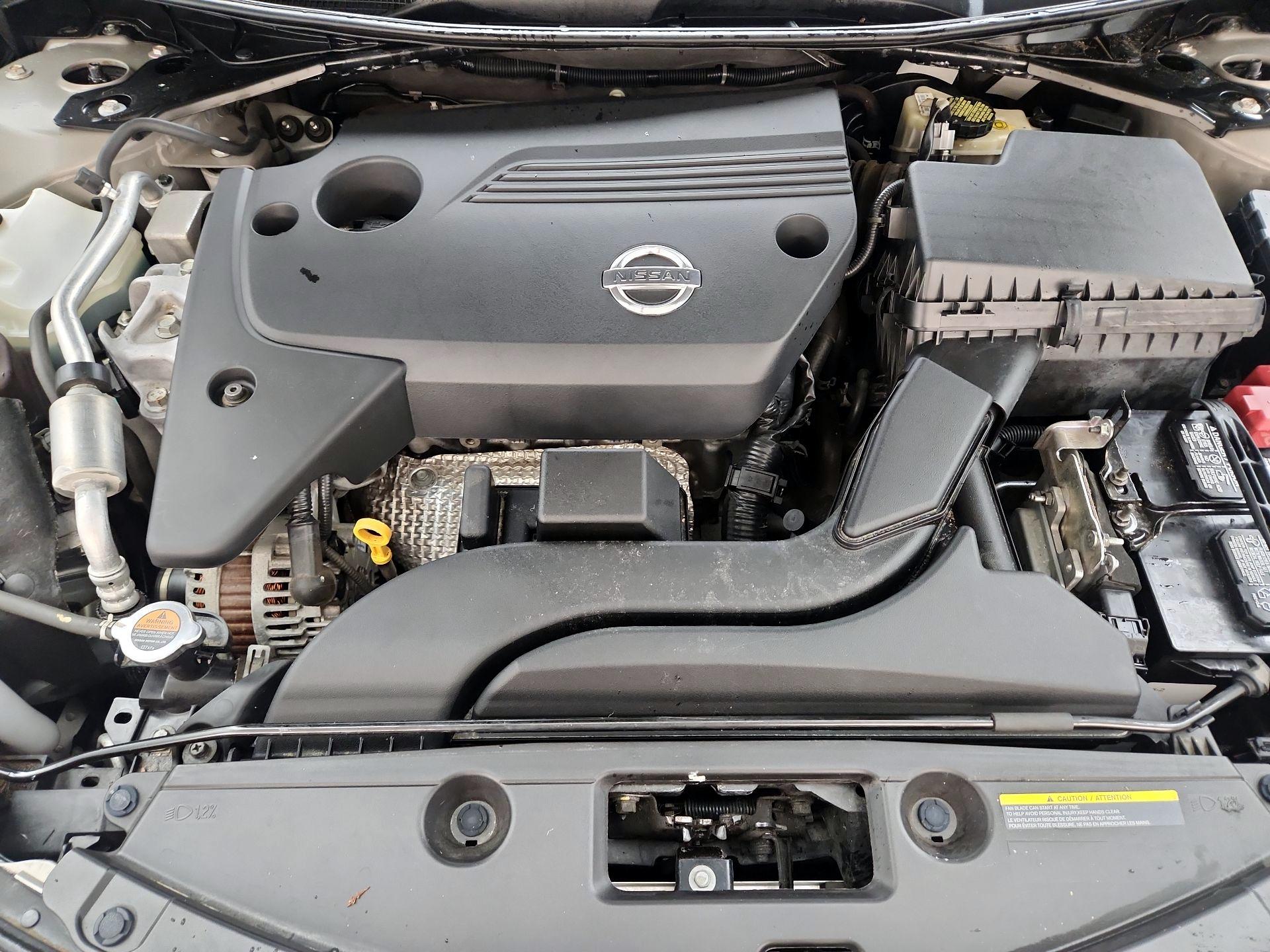 Thumbnail: 2014 Nissan Altima - 19