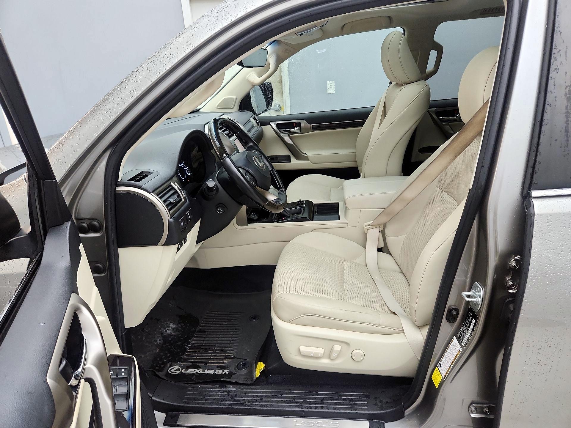 Thumbnail: 2021 Lexus GX - 11