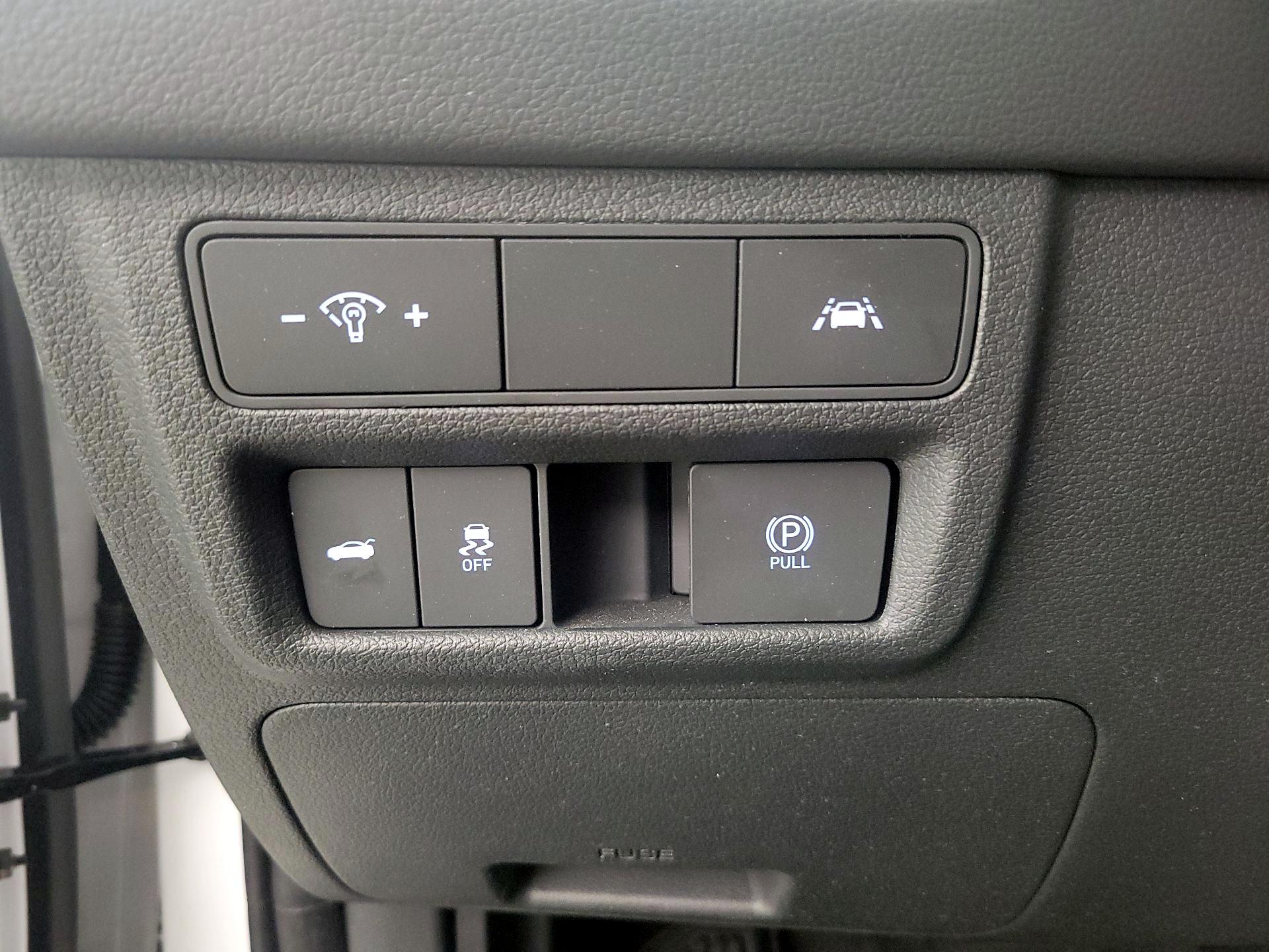 Thumbnail: 2023 Hyundai Sonata - 13