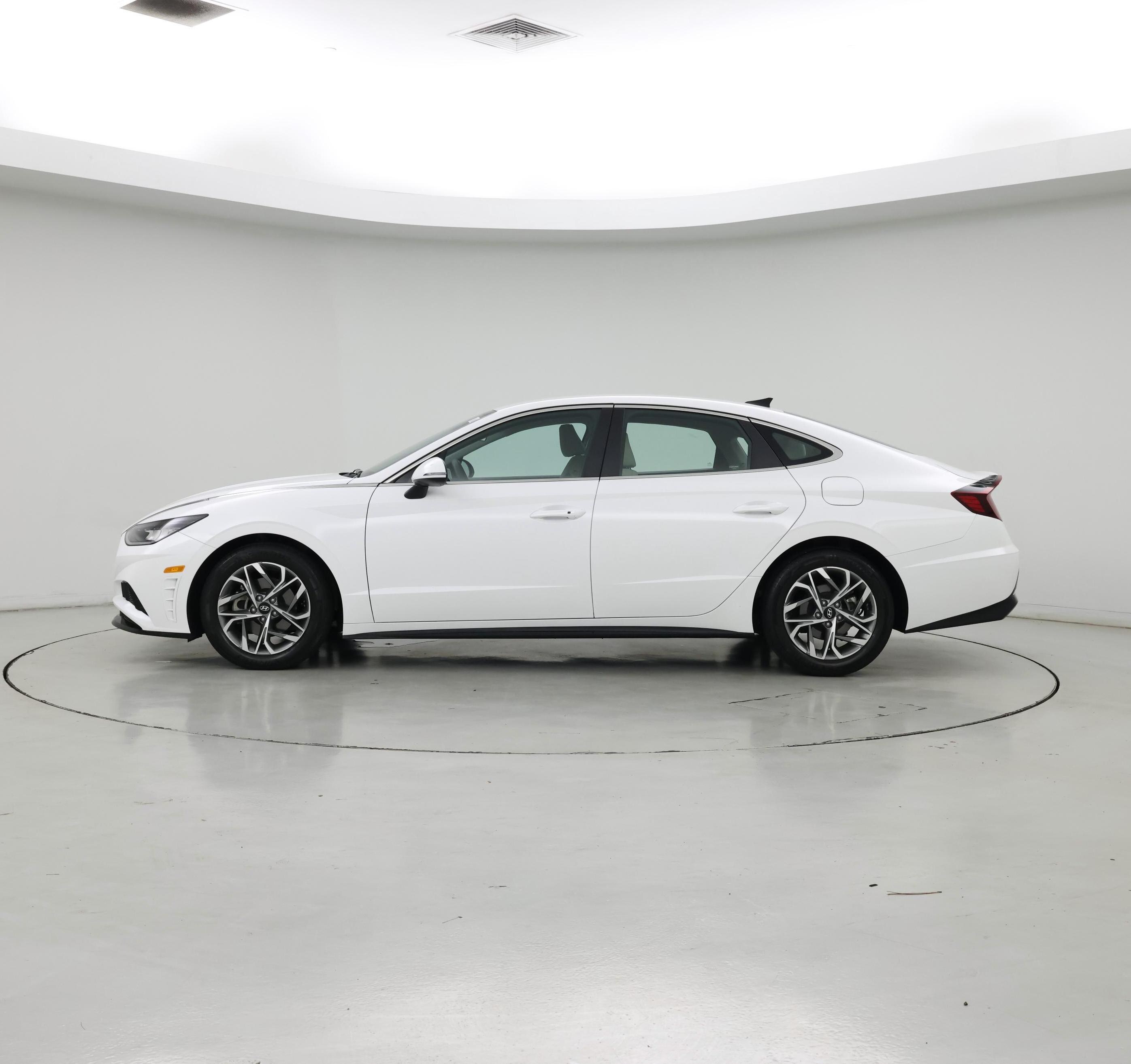 Thumbnail: 2023 Hyundai Sonata - 3