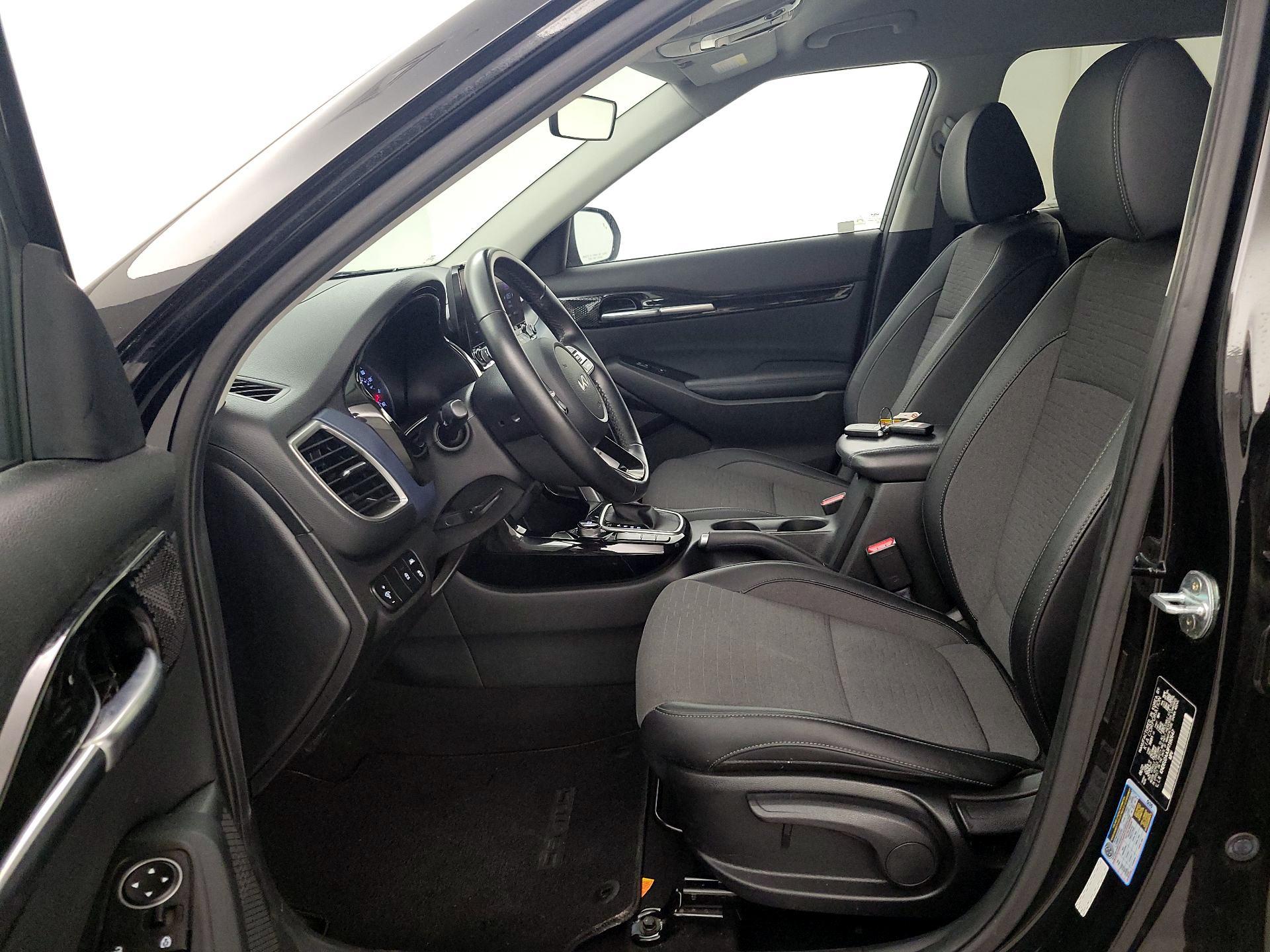 Thumbnail: 2023 Kia Seltos - 11