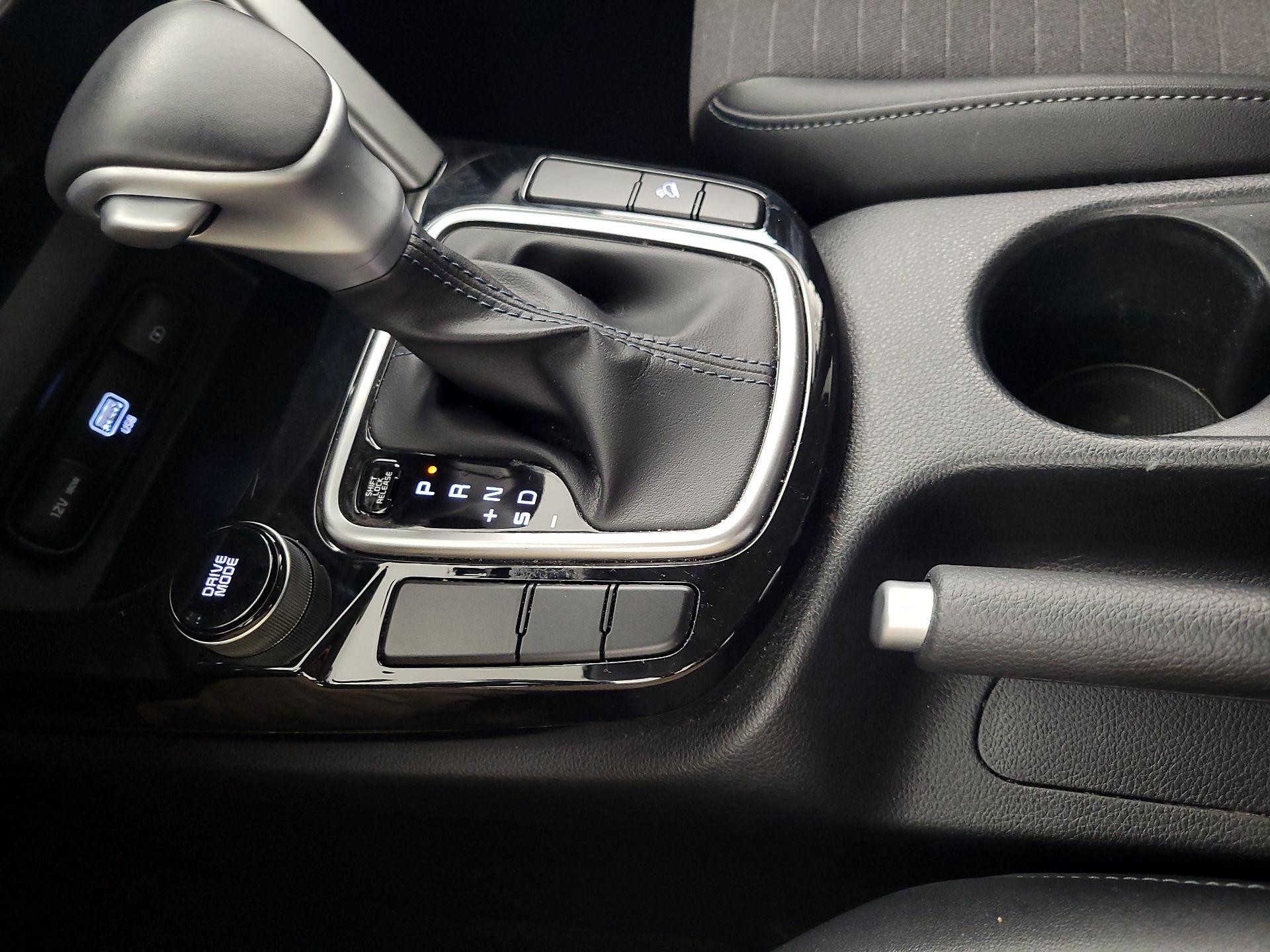 Thumbnail: 2023 Kia Seltos - 18