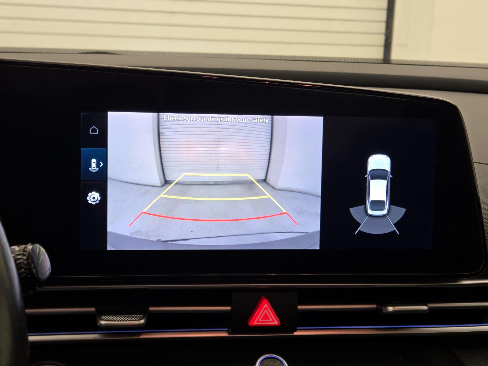 Thumbnail: 2022 Hyundai Elantra - 15