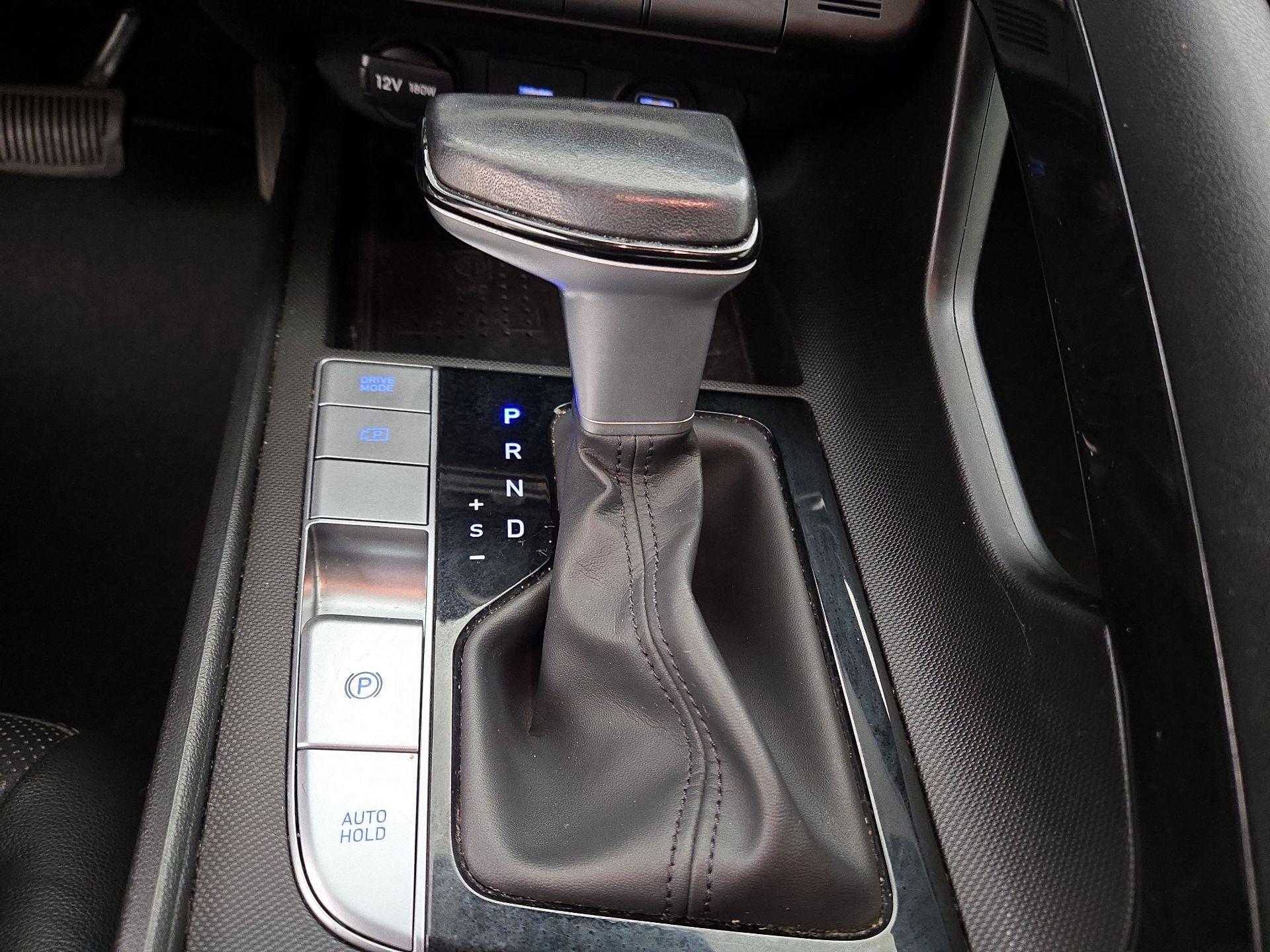 Thumbnail: 2022 Hyundai Elantra - 18
