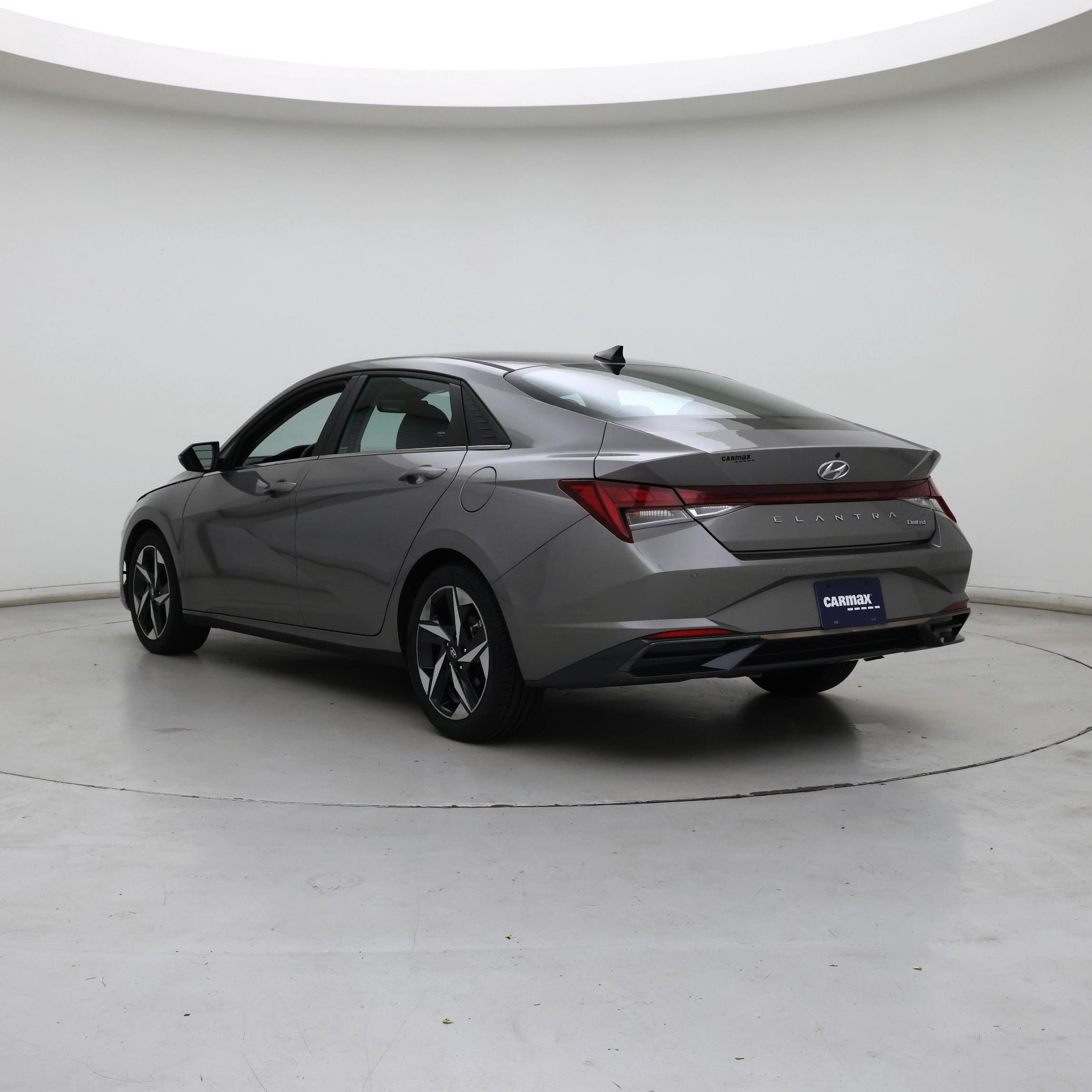 Thumbnail: 2022 Hyundai Elantra - 2