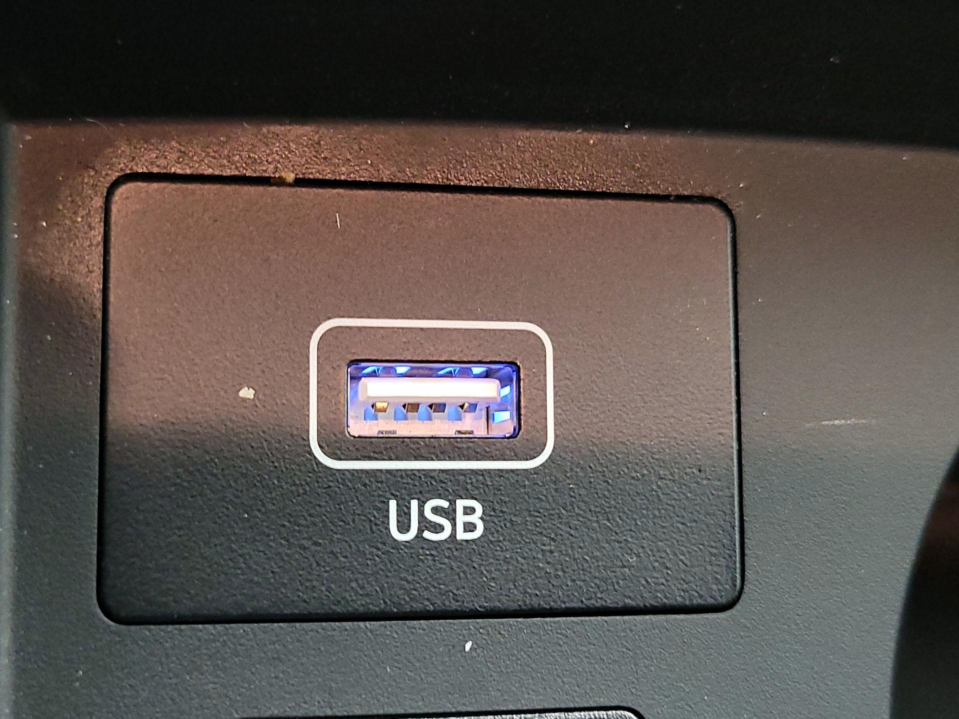 Thumbnail: 2023 Hyundai Santa Fe - 18