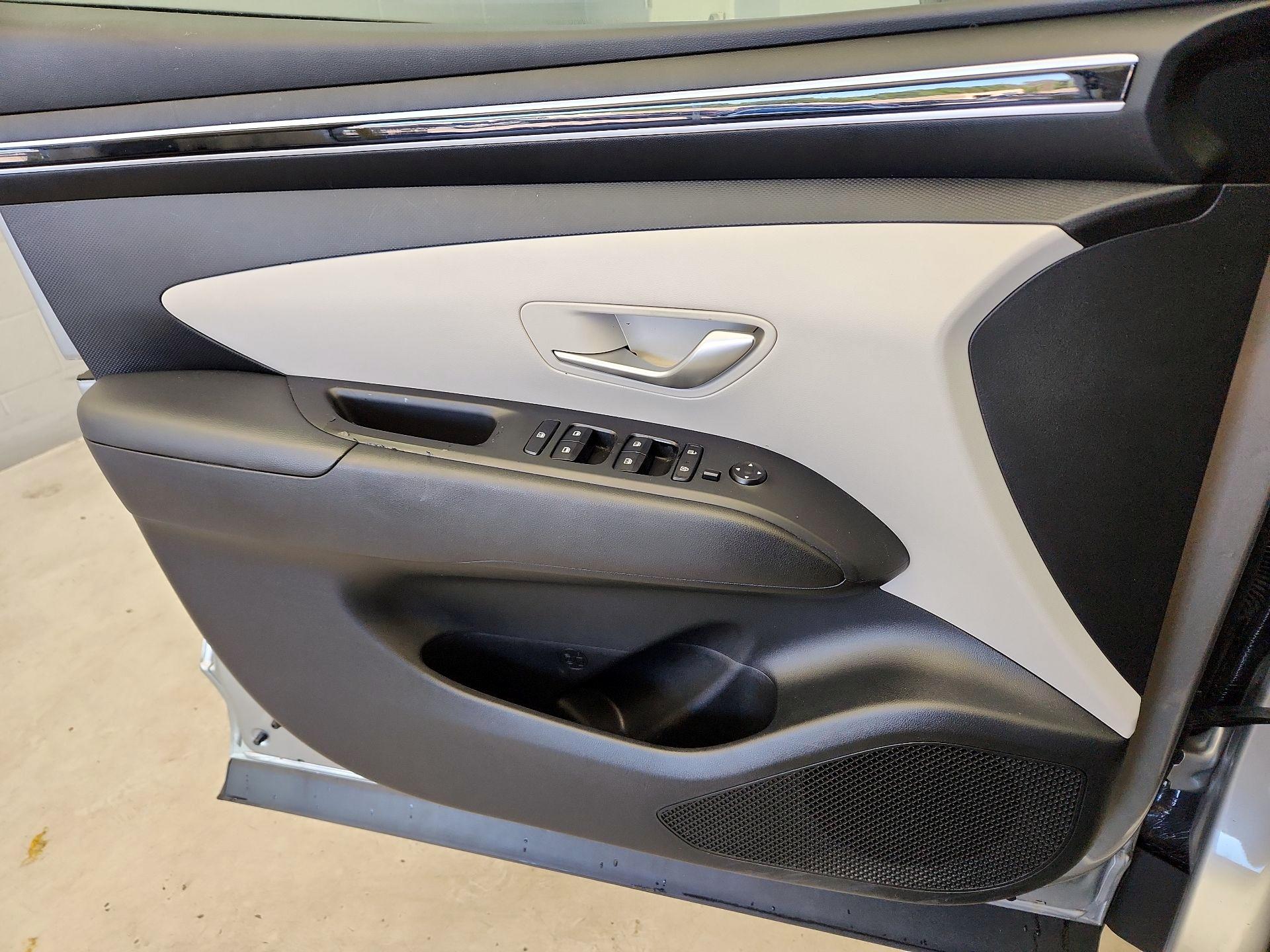 Thumbnail: 2022 Hyundai Tucson - 12