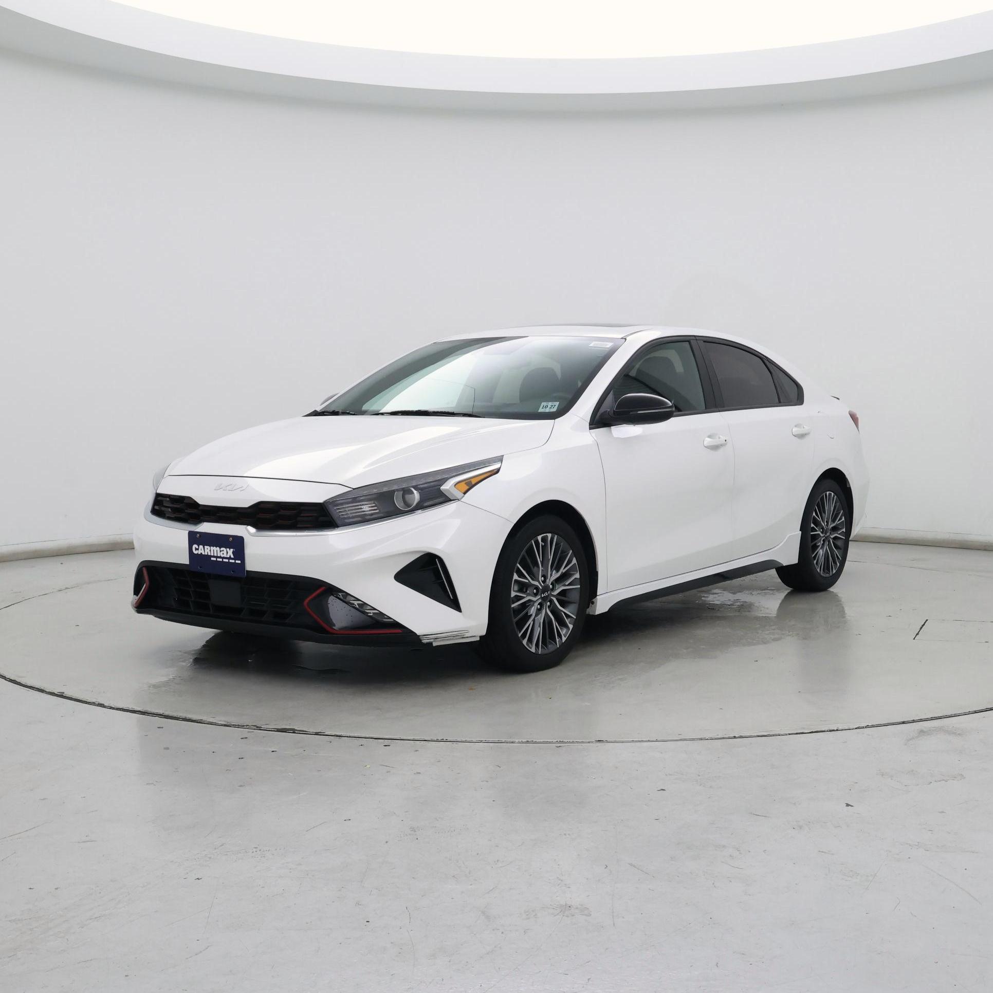 Thumbnail: 2023 Kia Forte - 4
