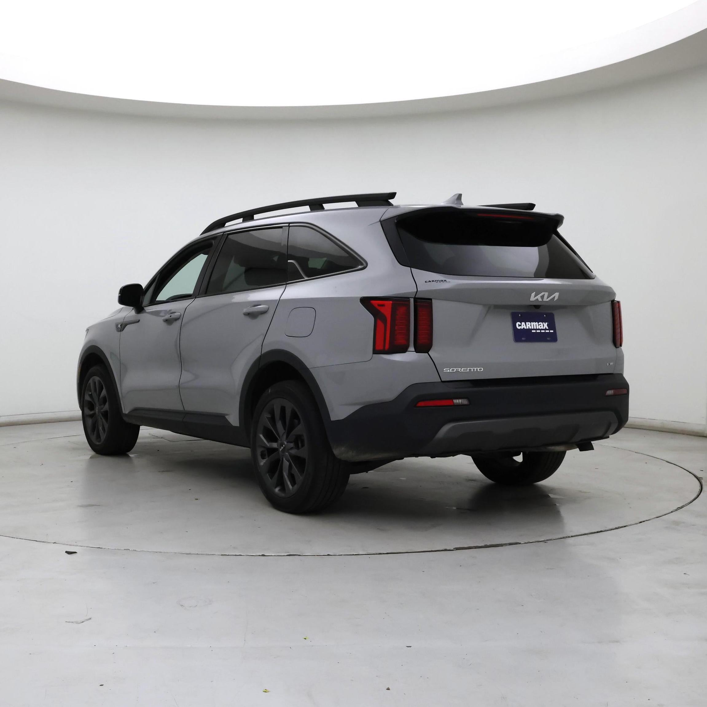 Thumbnail: 2023 Kia Sorento - 2