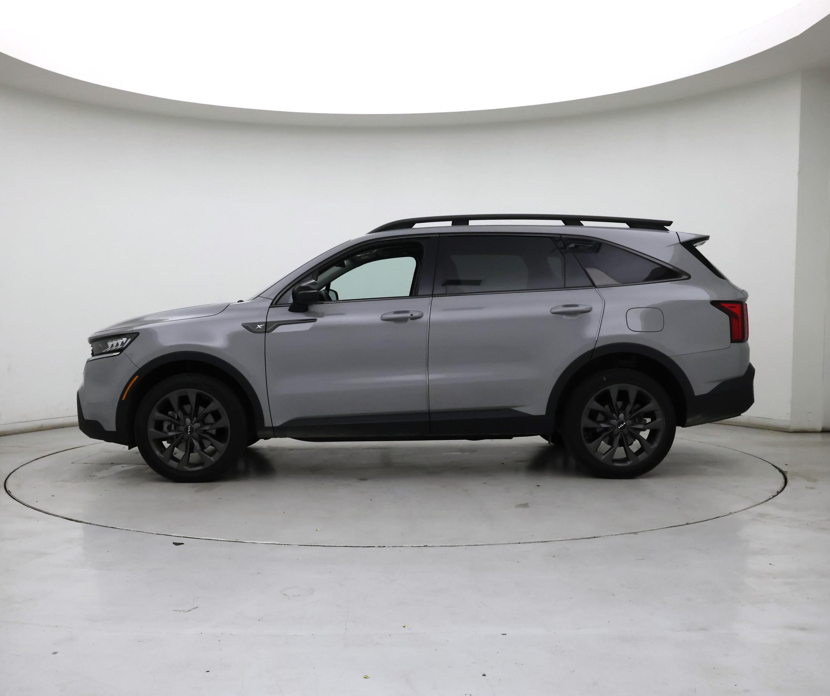 Thumbnail: 2023 Kia Sorento - 3