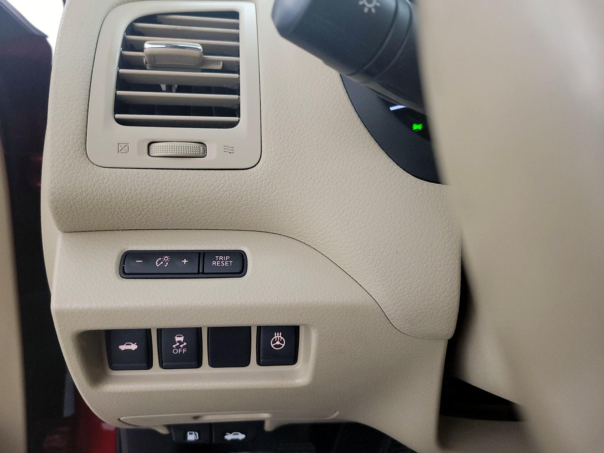 Thumbnail: 2018 Nissan Altima - 13