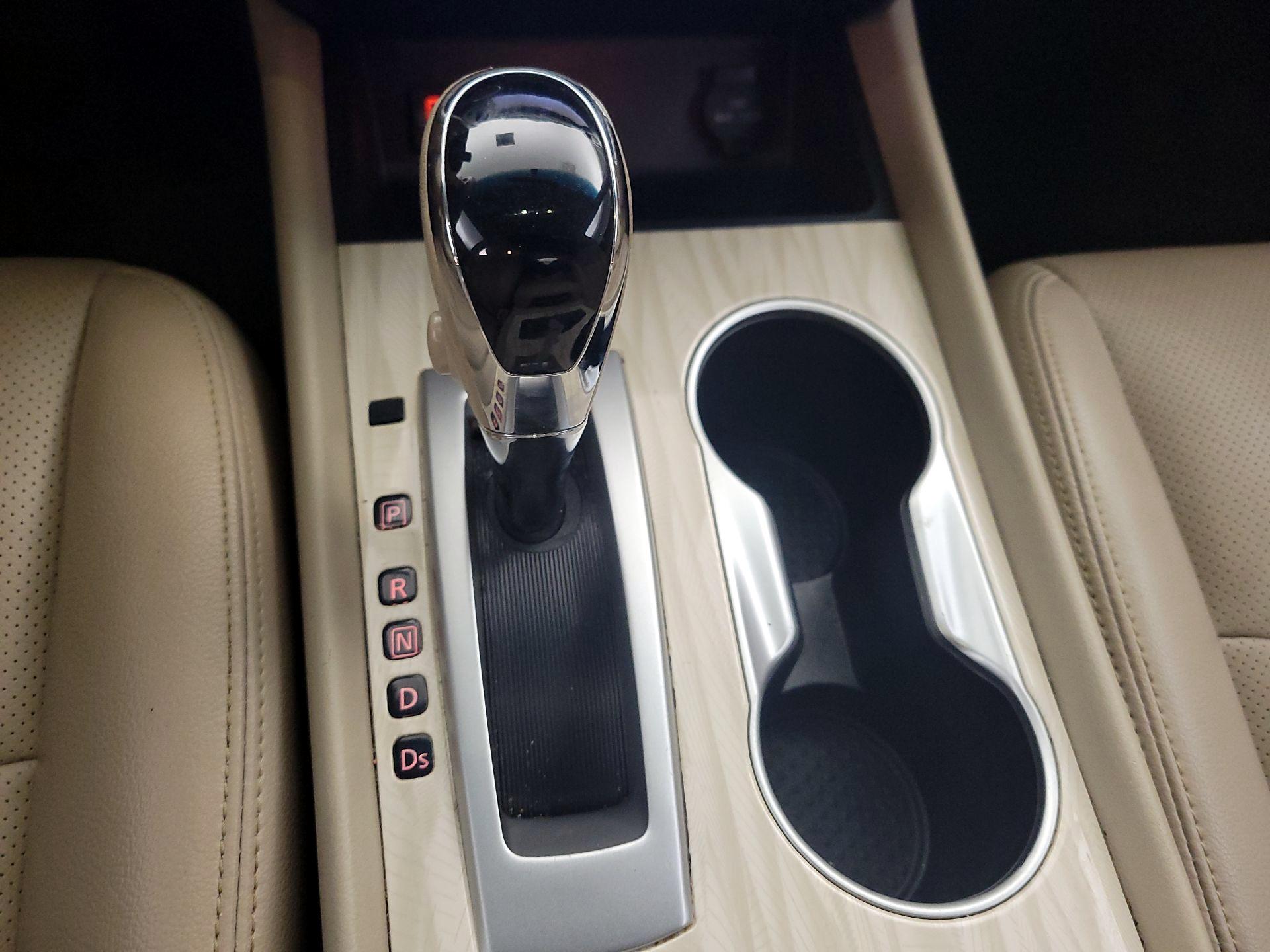 Thumbnail: 2018 Nissan Altima - 17