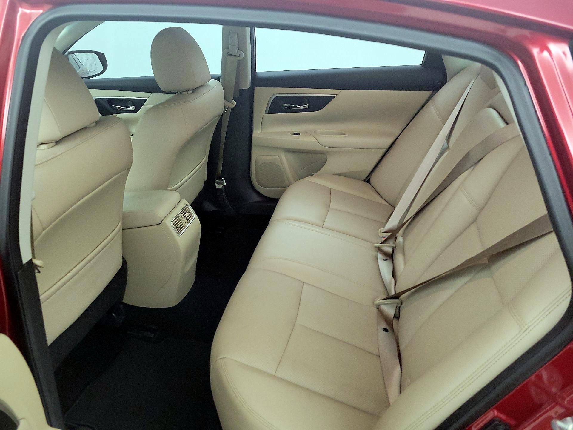 Thumbnail: 2018 Nissan Altima - 20