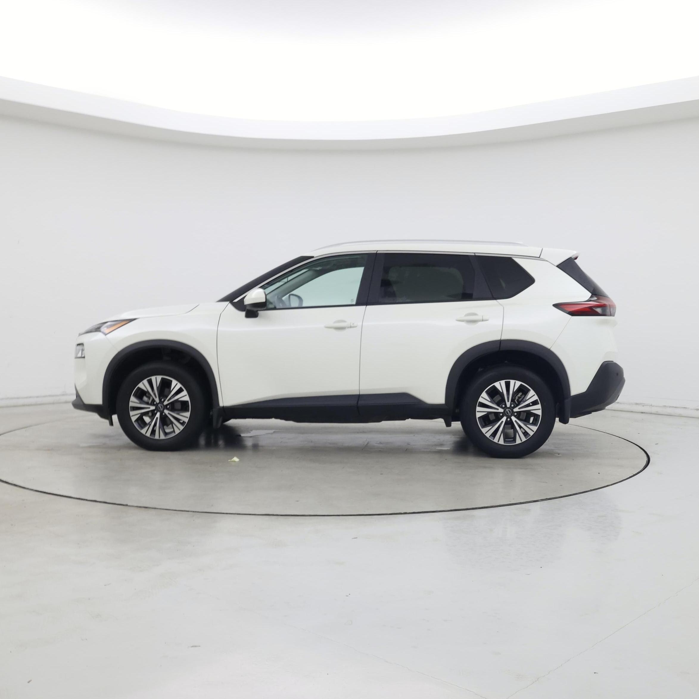 Thumbnail: 2023 Nissan Rogue - 3