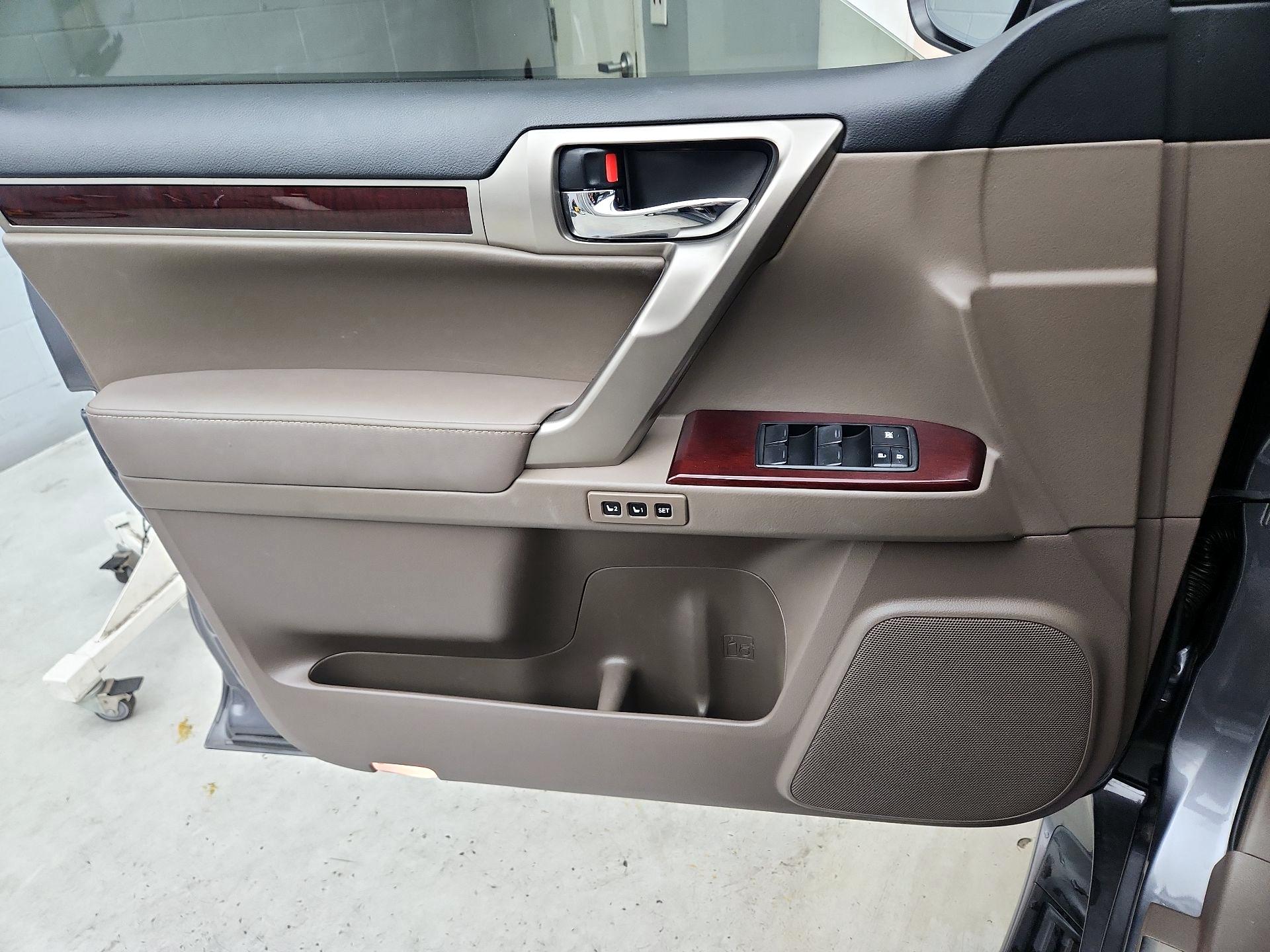 Thumbnail: 2019 Lexus GX - 12