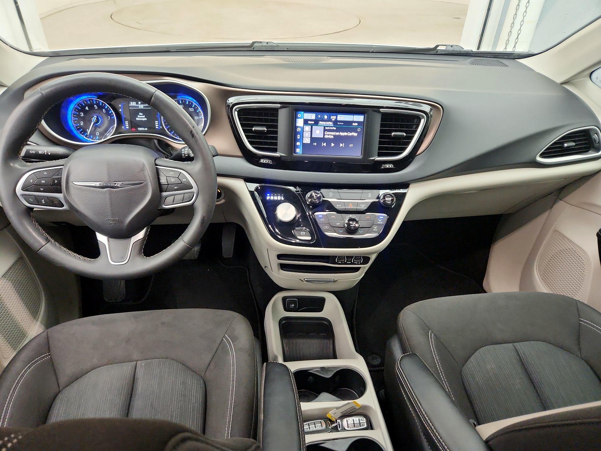 Thumbnail: 2023 Chrysler Voyager - 9